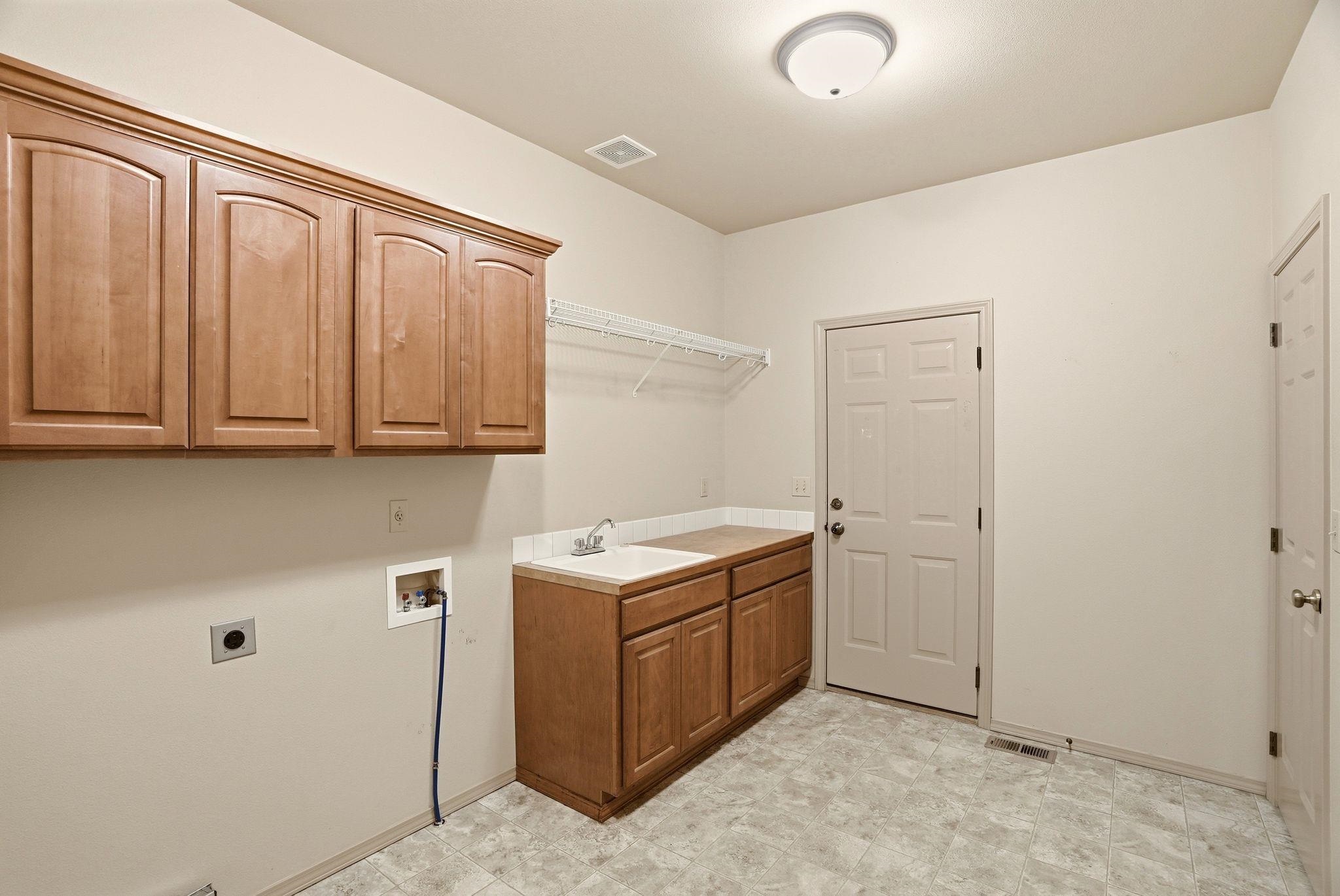 1609 E 54th Ln - Photo 32