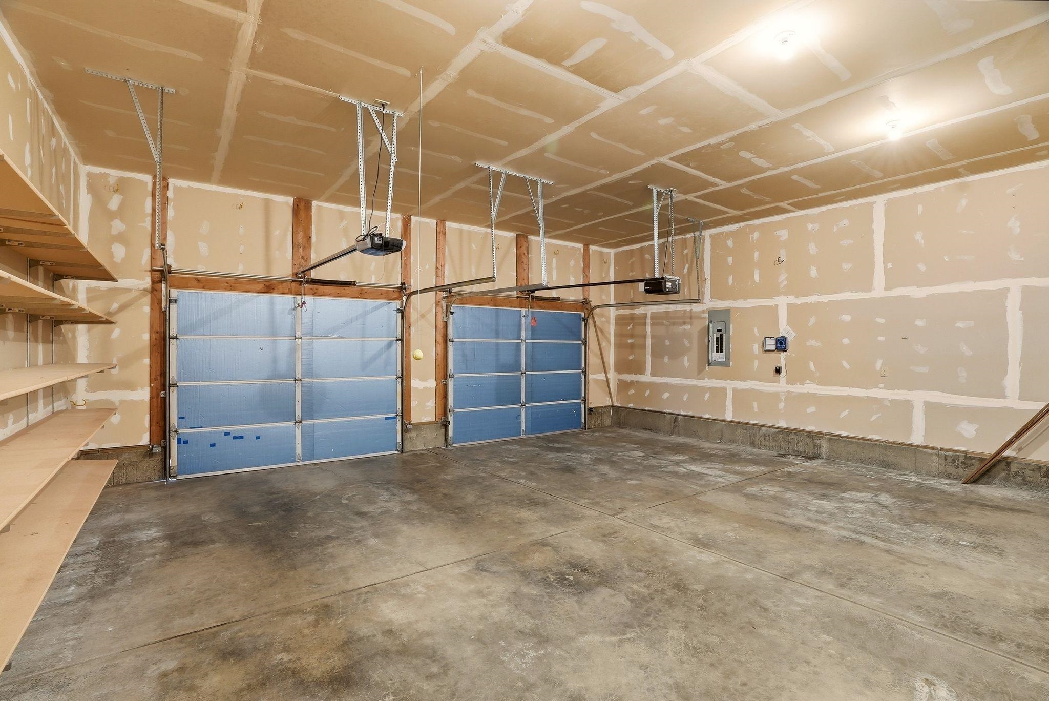 1609 E 54th Ln - Photo 33