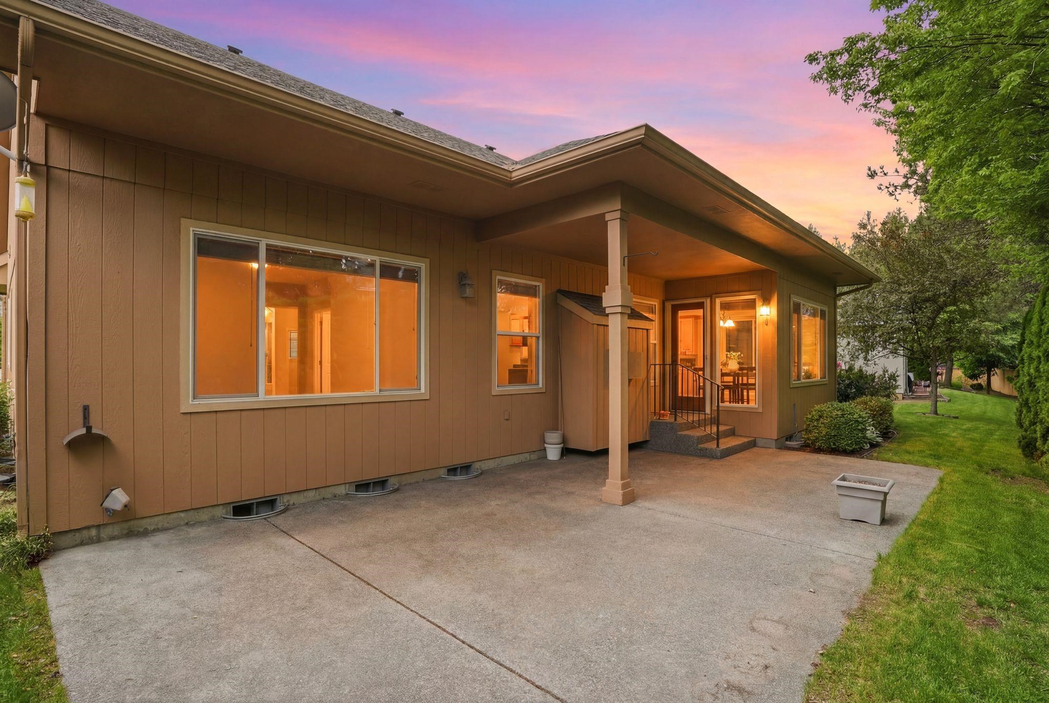 1609 E 54th Ln - Photo 36