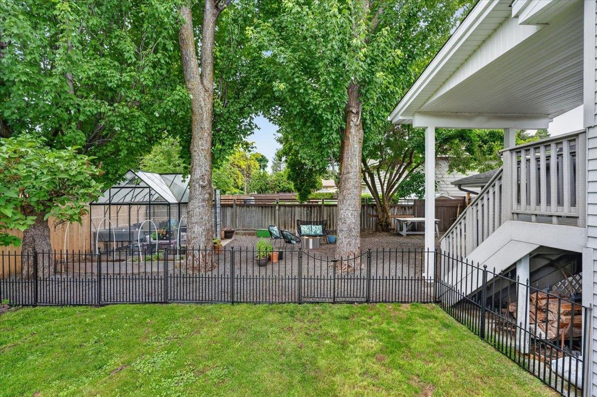 2416 E 46th Ave - Photo 36