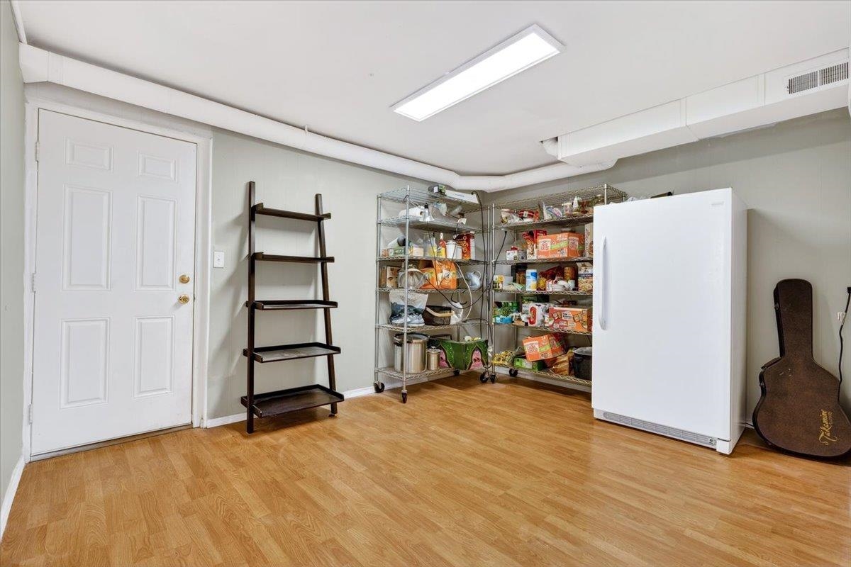 2416 E 46th Ave - Photo 28