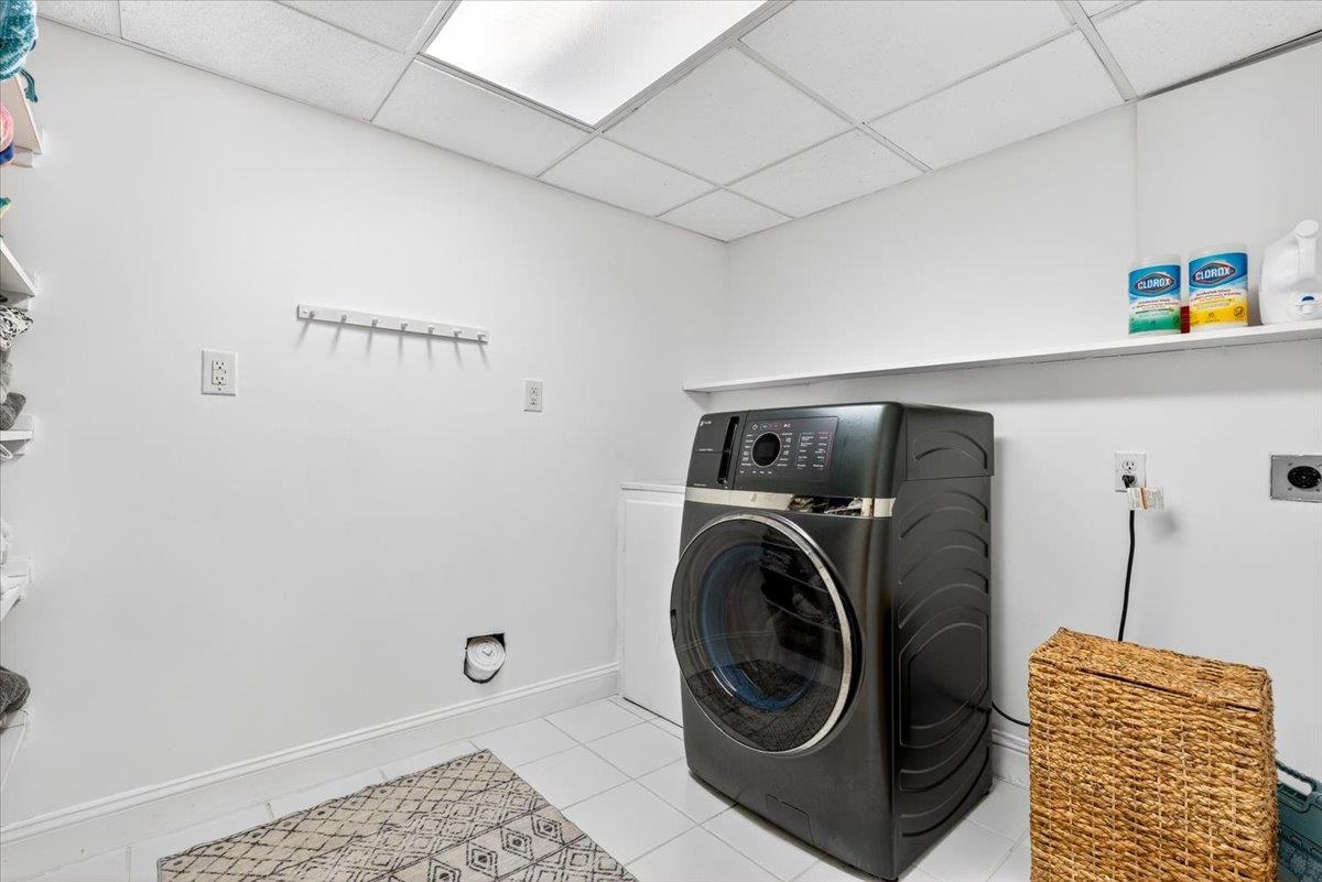 2416 E 46th Ave - Photo 29
