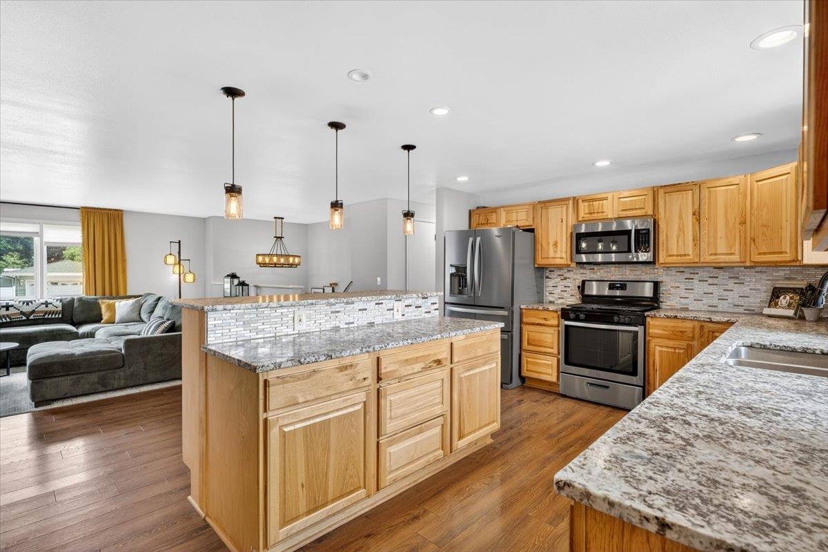 2416 E 46th Ave - Photo 10