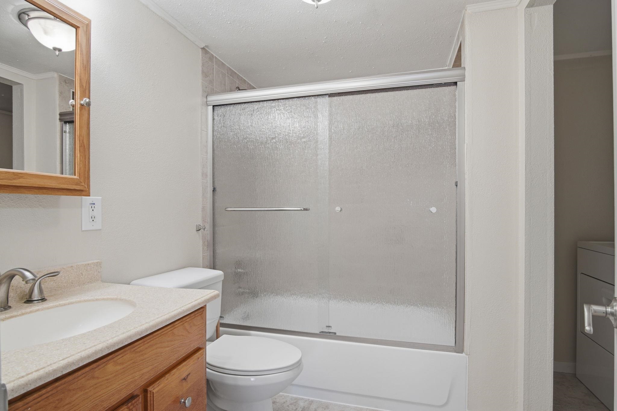 319 E Spence St - Photo 16