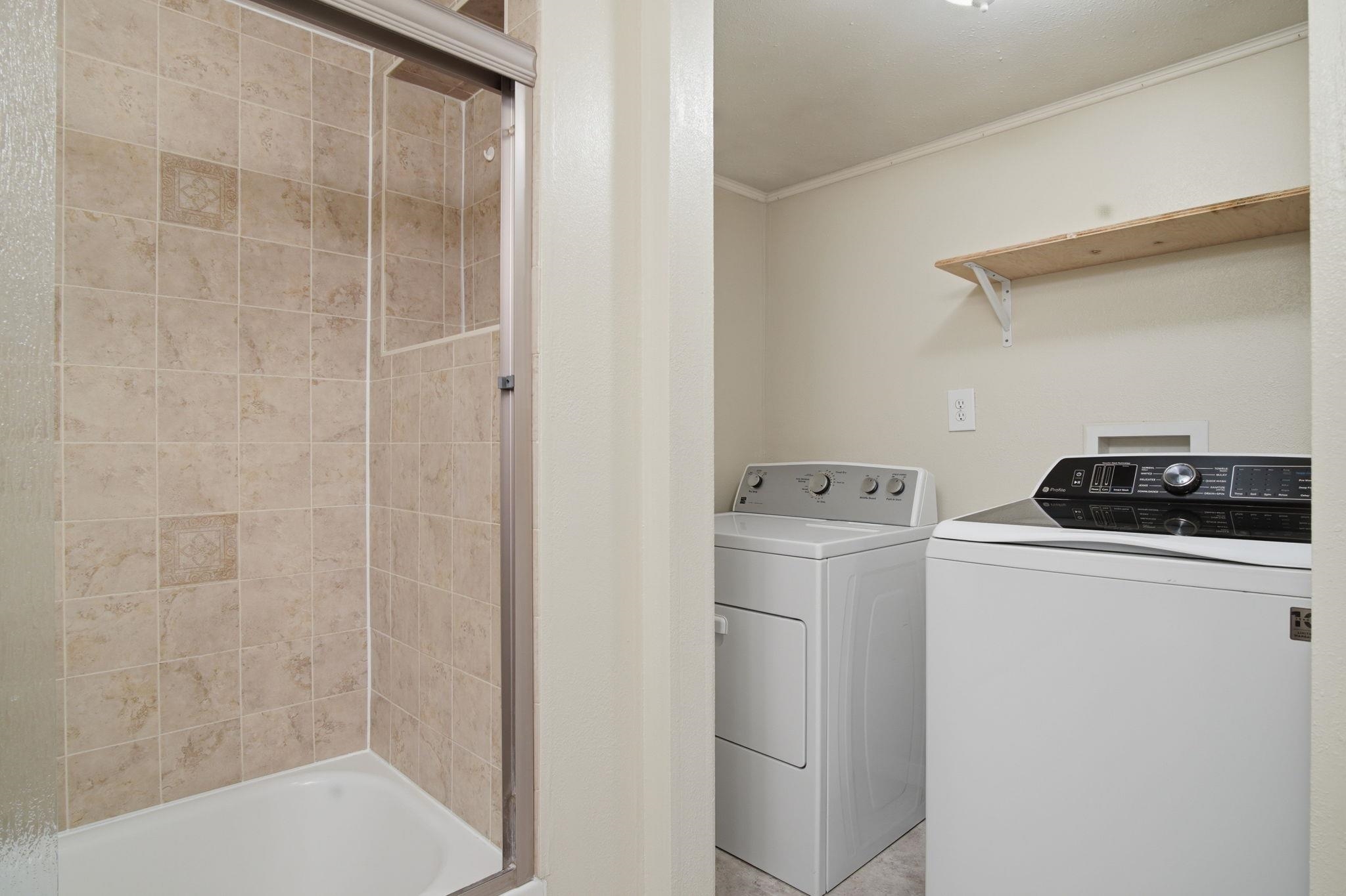 319 E Spence St - Photo 17