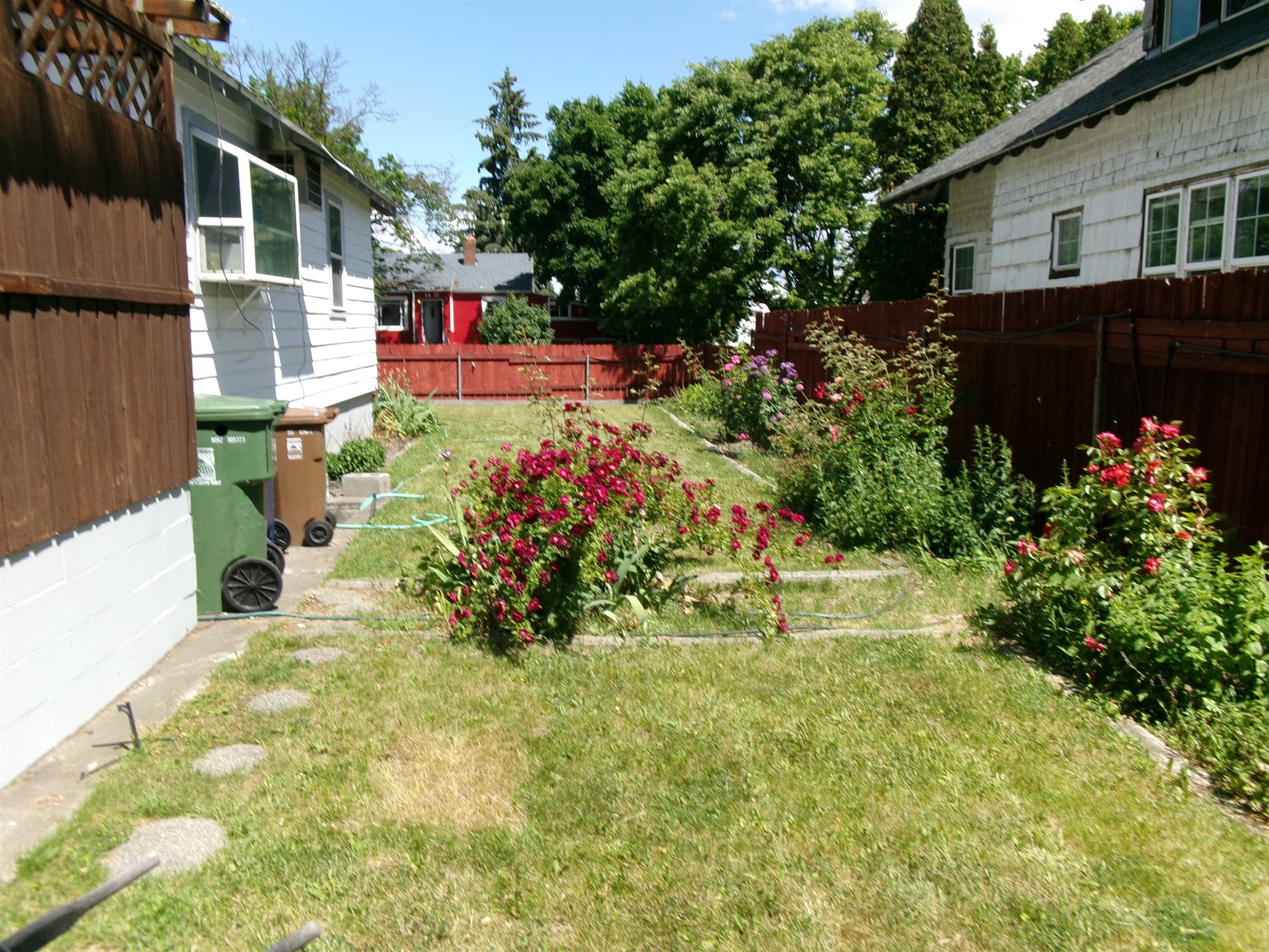 1520 E 1st Ave - Photo 8