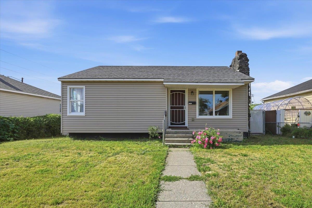 1324 E Kiernan Ave - Photo 1