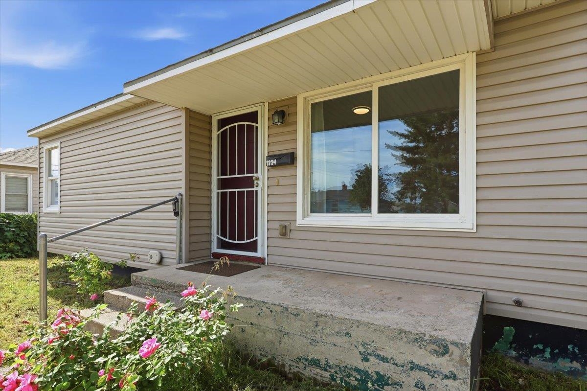 1324 E Kiernan Ave - Photo 5