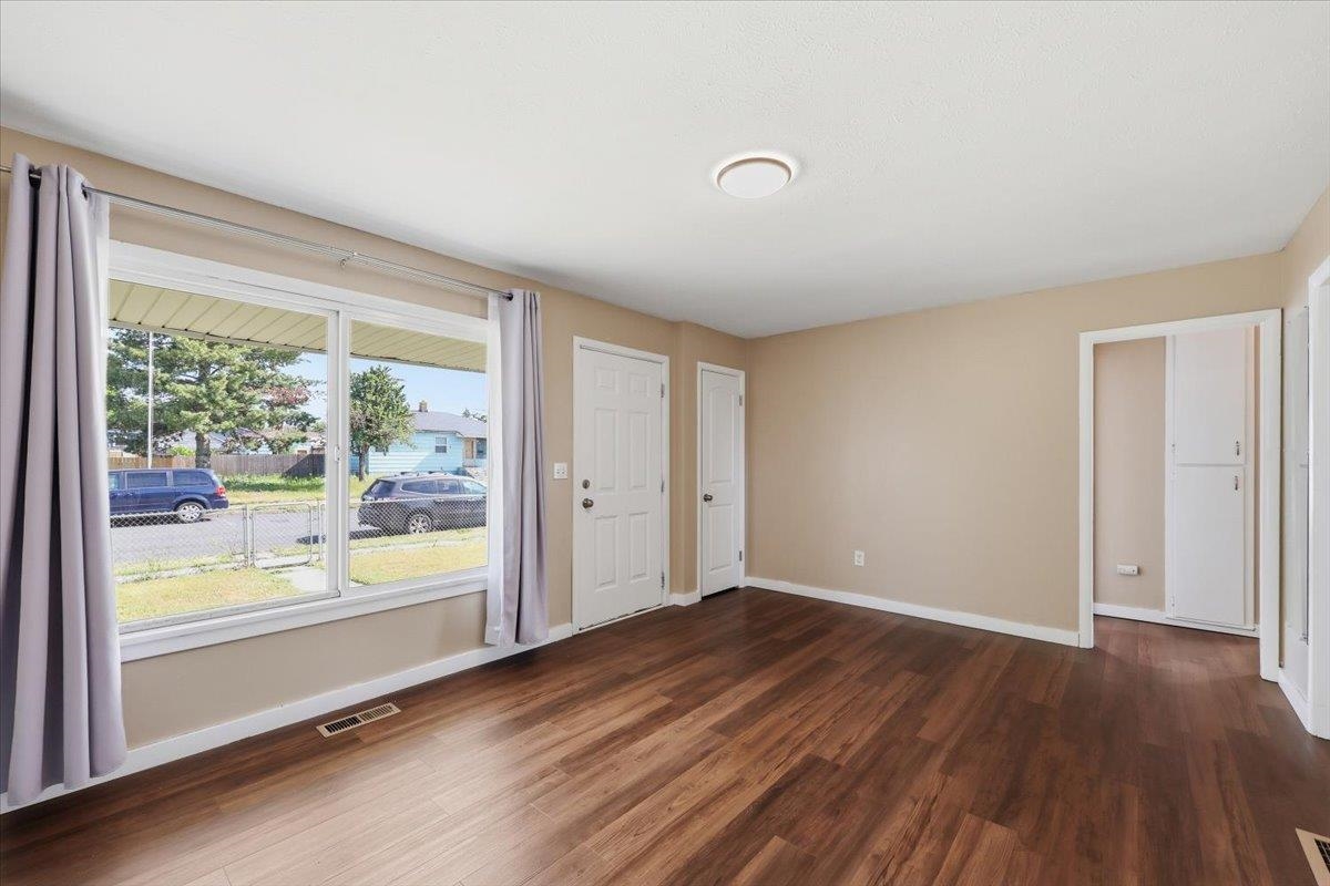 1324 E Kiernan Ave - Photo 6