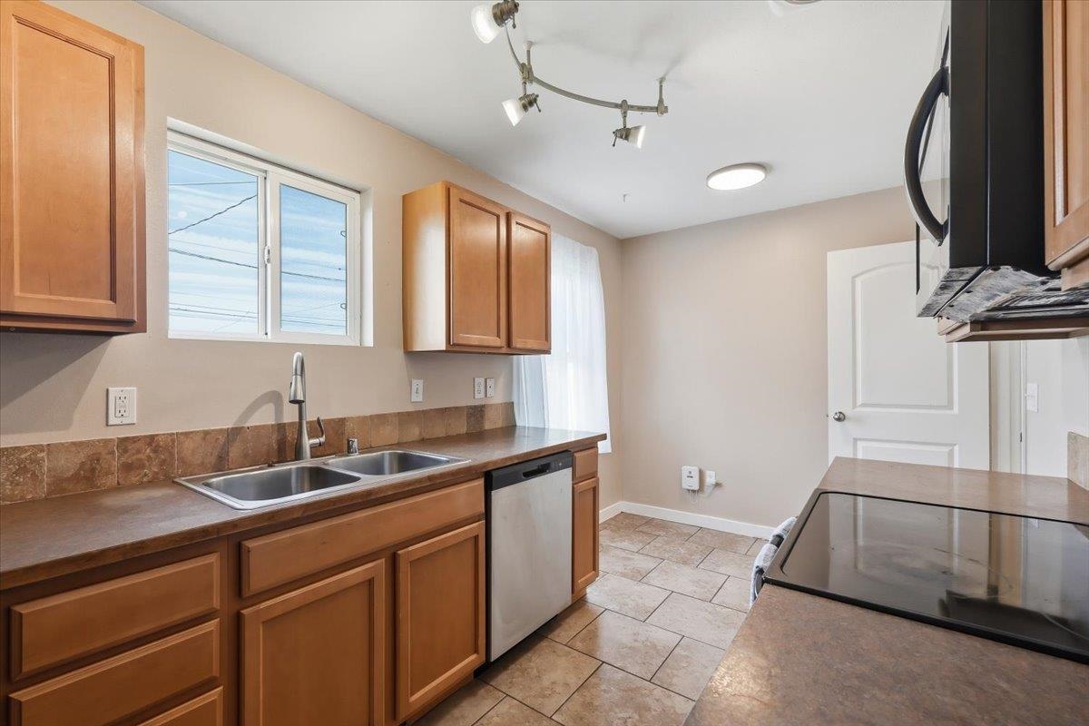 1324 E Kiernan Ave - Photo 10