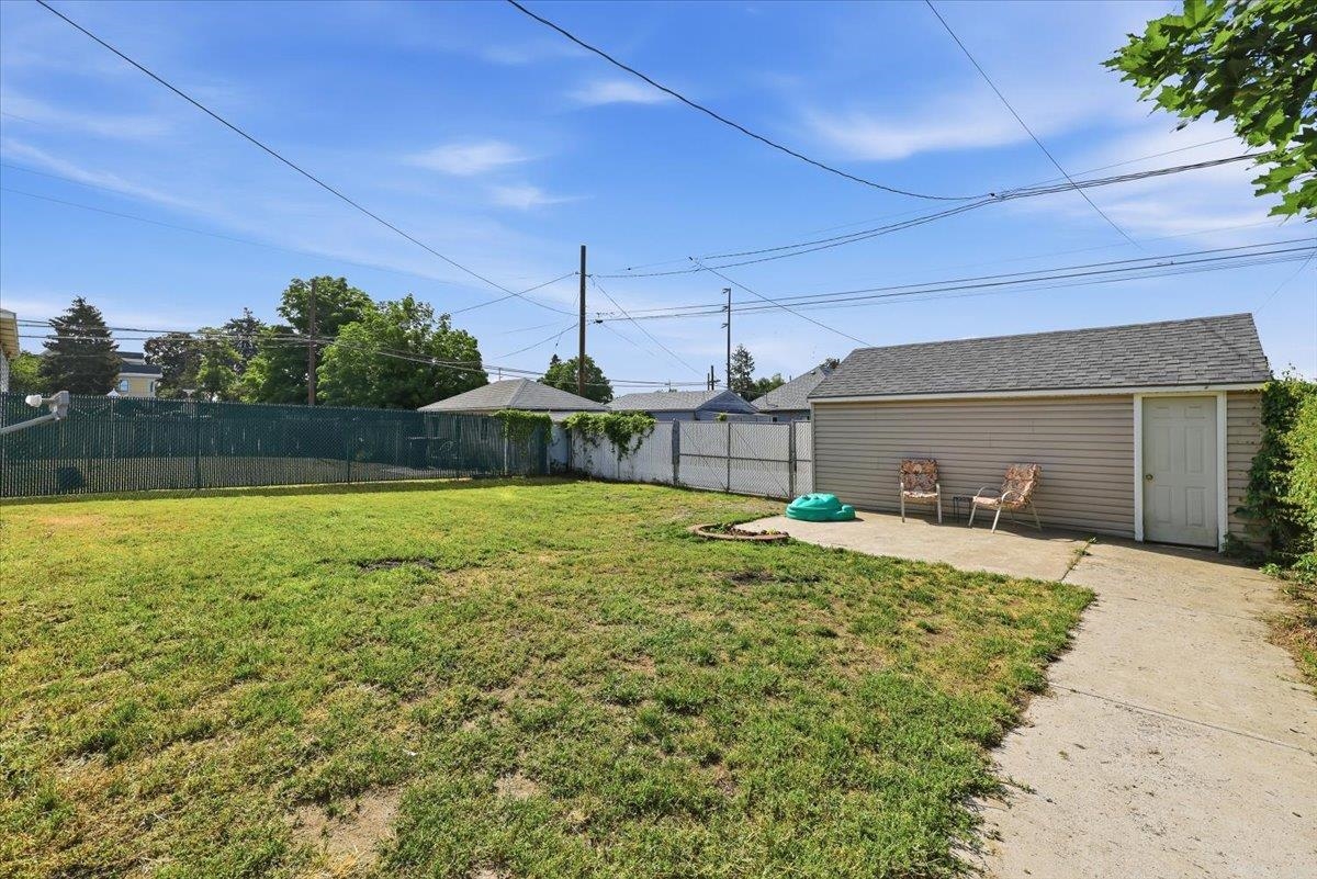 1324 E Kiernan Ave - Photo 27