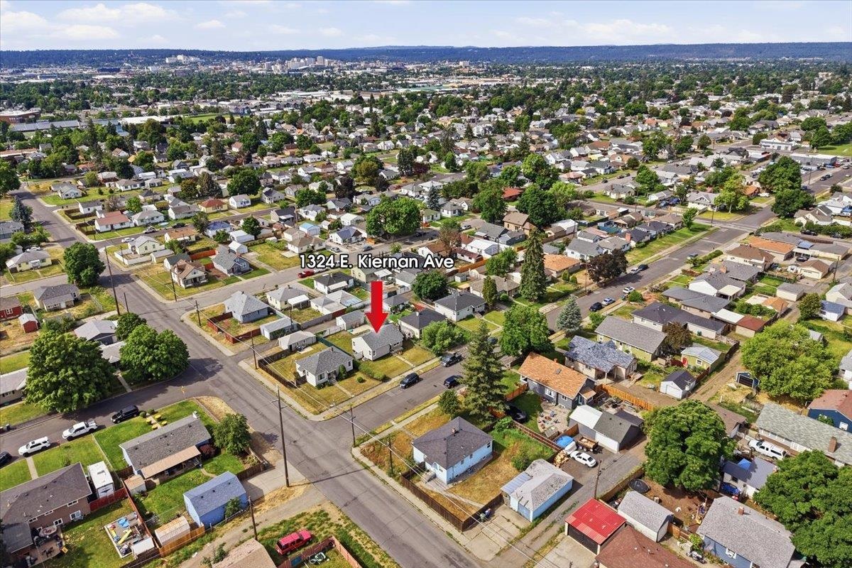 1324 E Kiernan Ave - Photo 40