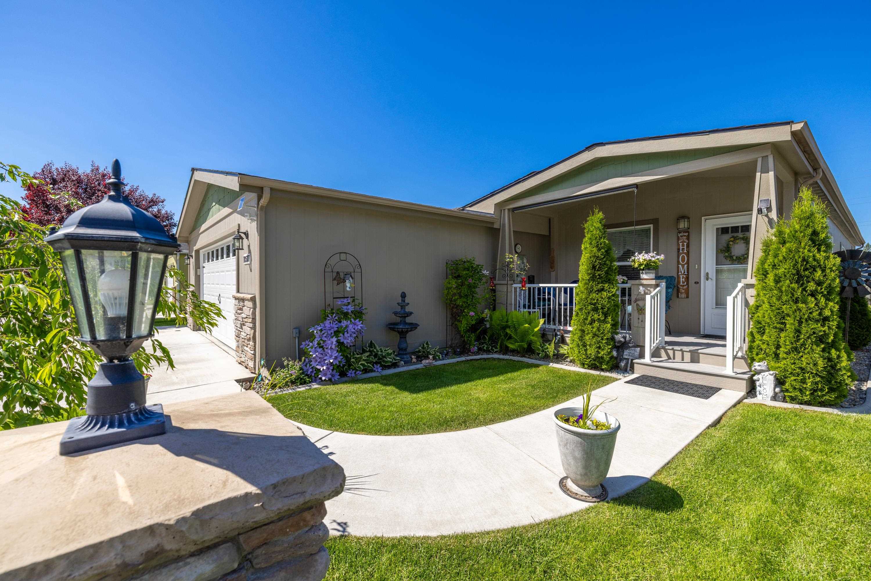 10507 N JACQUELINE Ln - Photo 1
