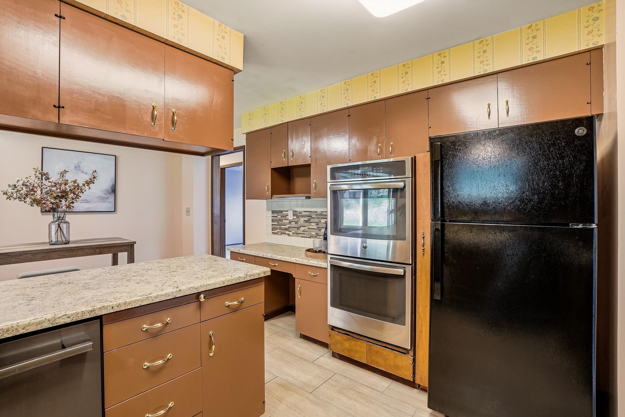 6712 N Greenwood Blvd - Photo 11