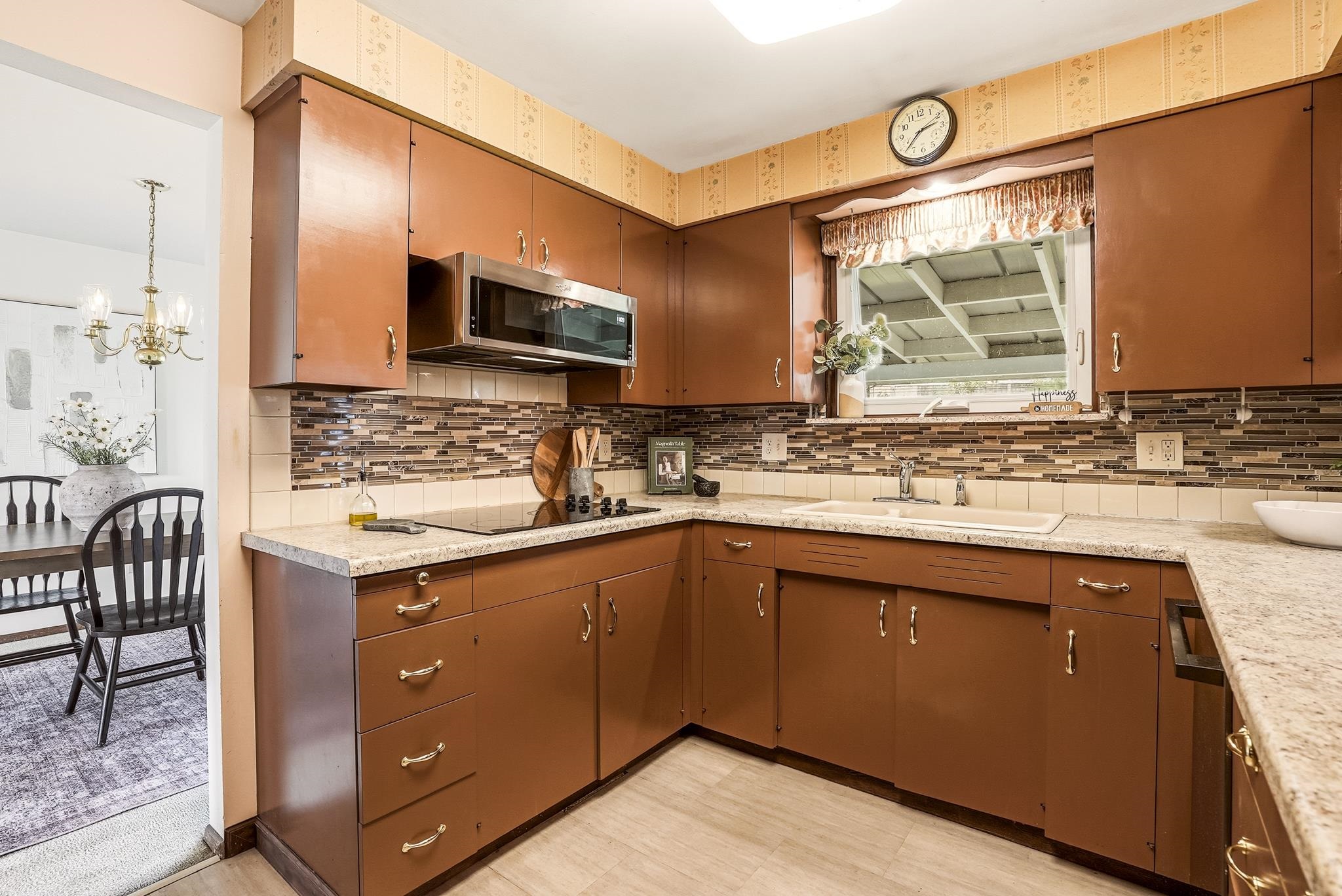 6712 N Greenwood Blvd - Photo 9