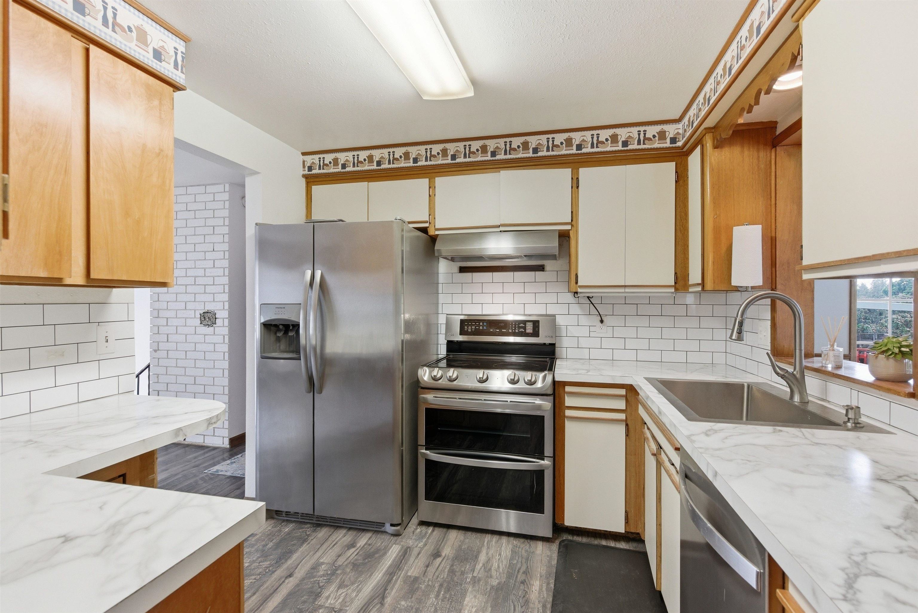 216 Gregory Dr - Photo 8