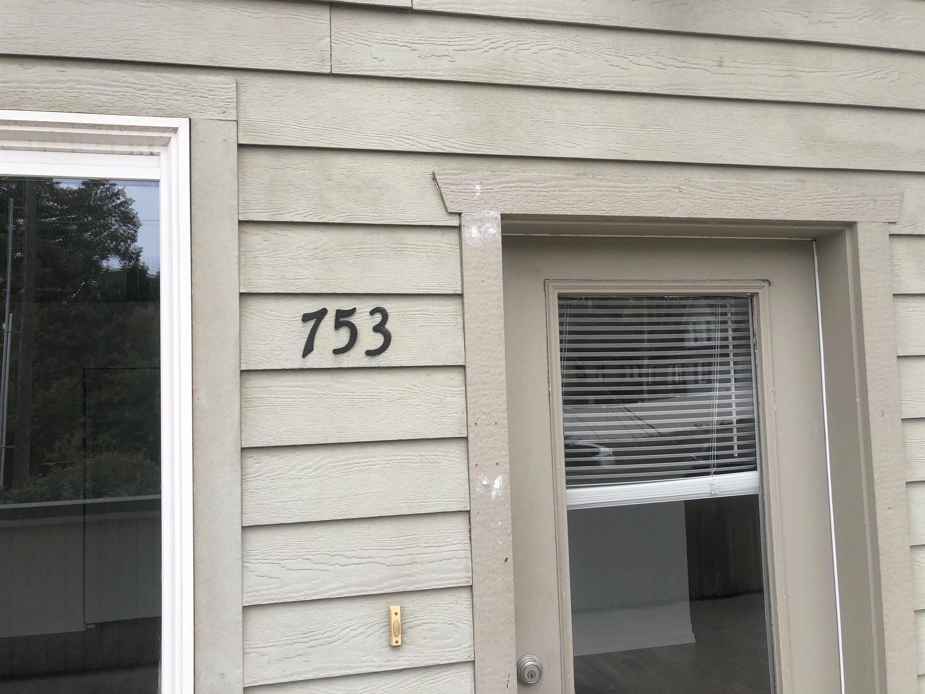751/753 S Scott St - Photo 5