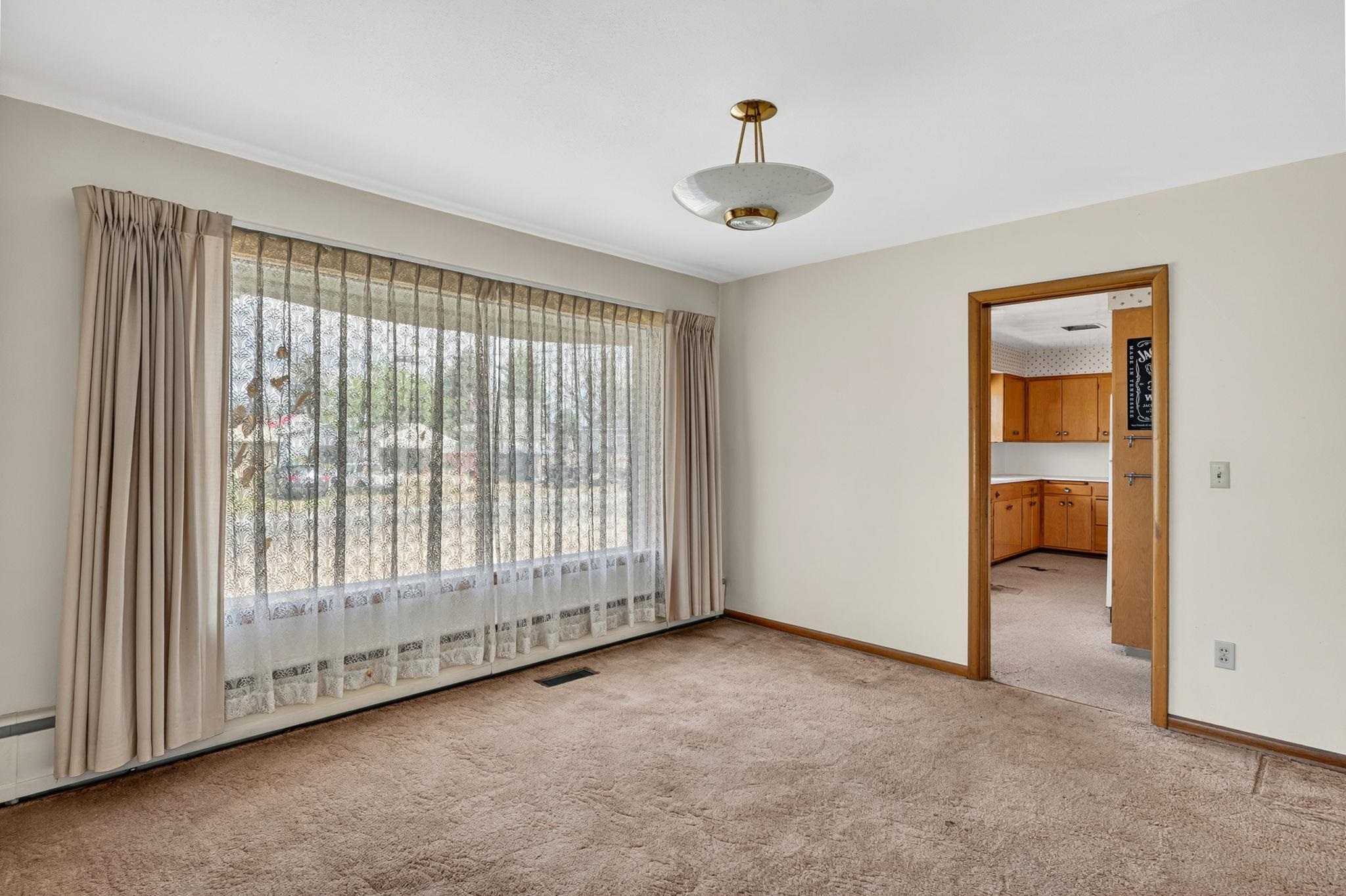 503 W 3rd St - Photo 11