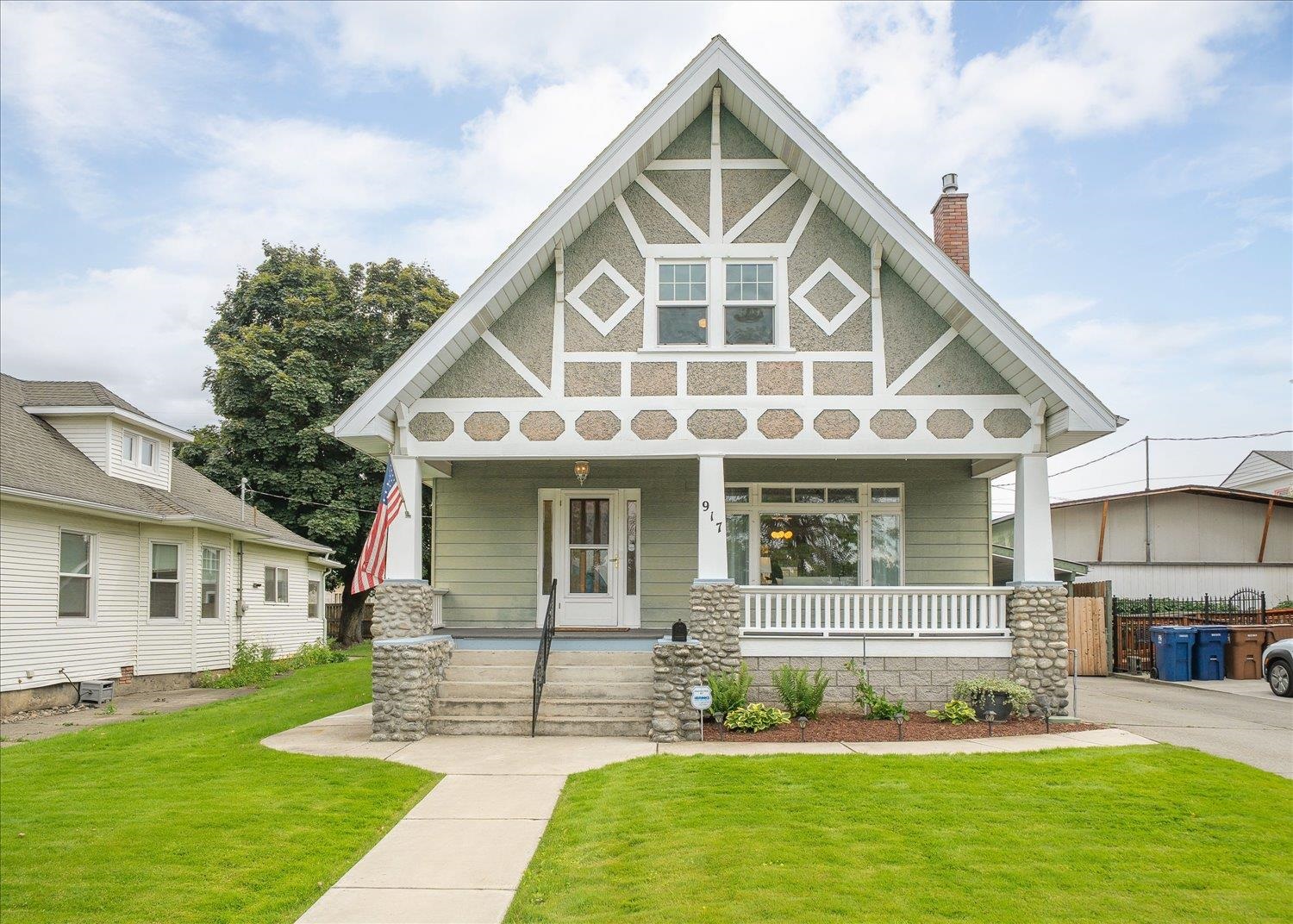 917 W Montgomery Ave - Photo 2