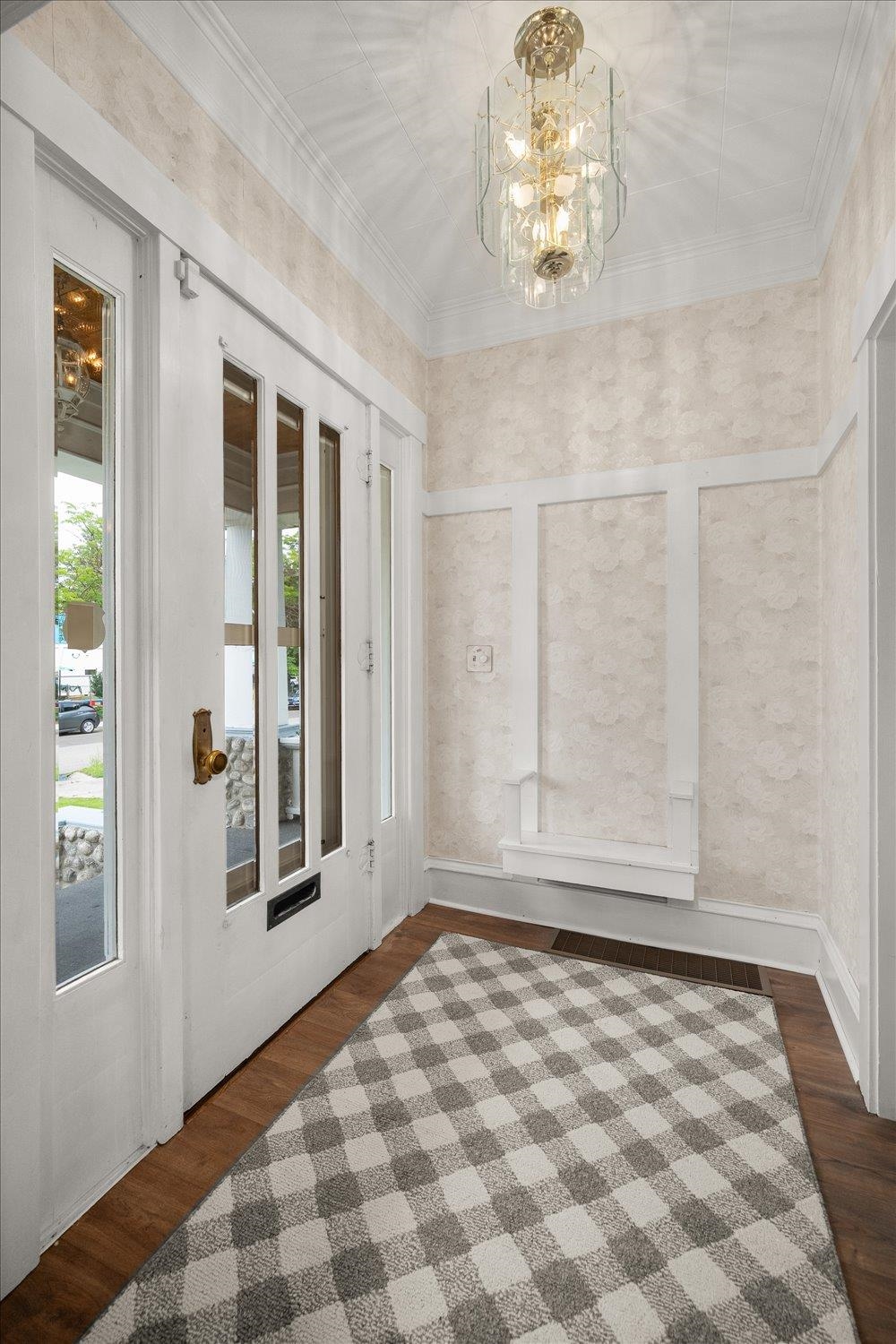 917 W Montgomery Ave - Photo 3