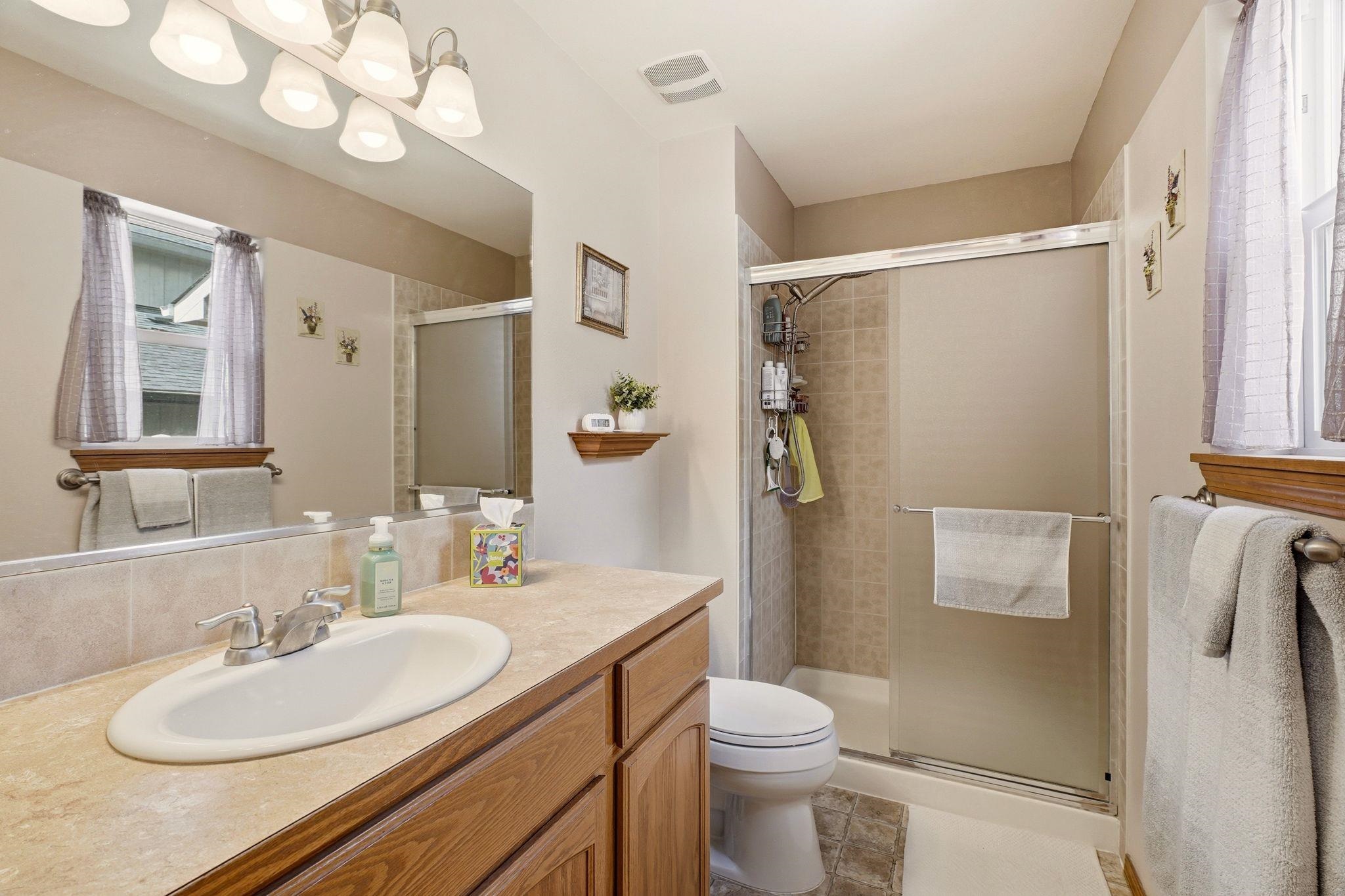 1512 E Houghton Ct - Photo 17