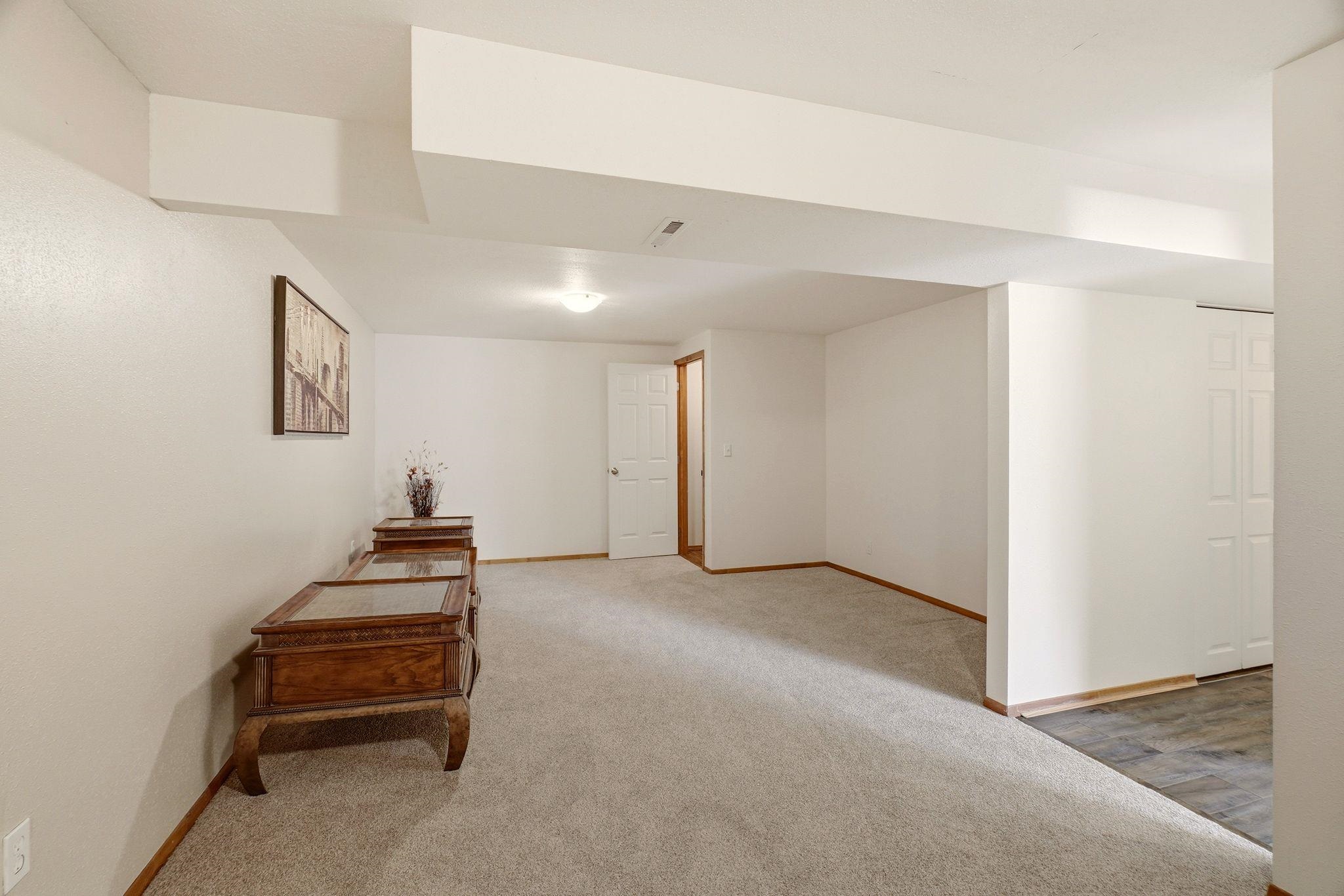 1512 E Houghton Ct - Photo 22