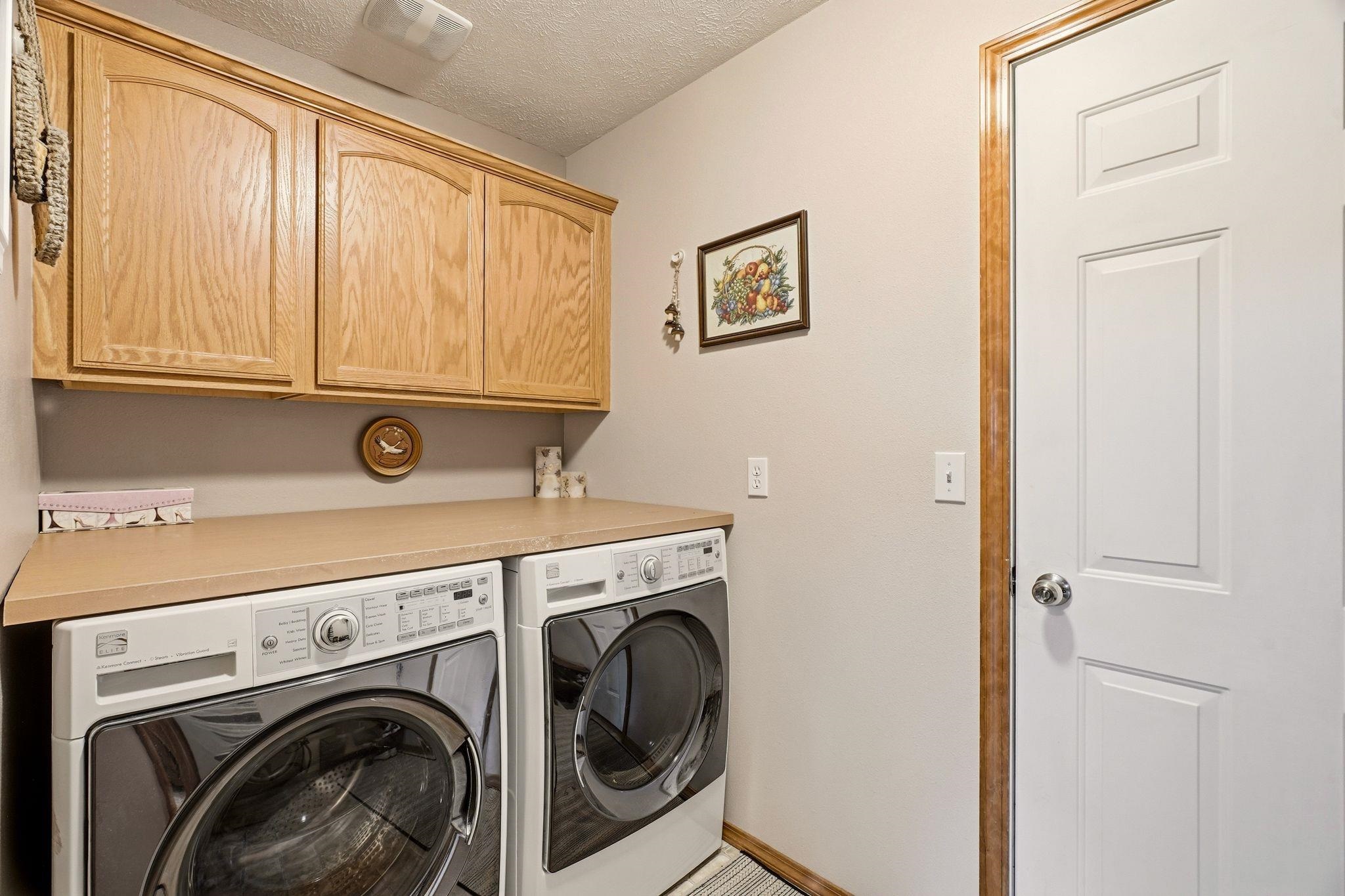1512 E Houghton Ct - Photo 28