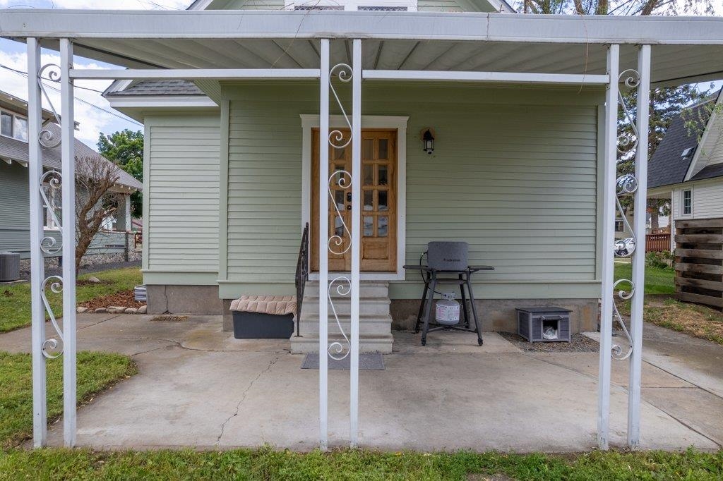 1908 W Montgomery Ave - Photo 28
