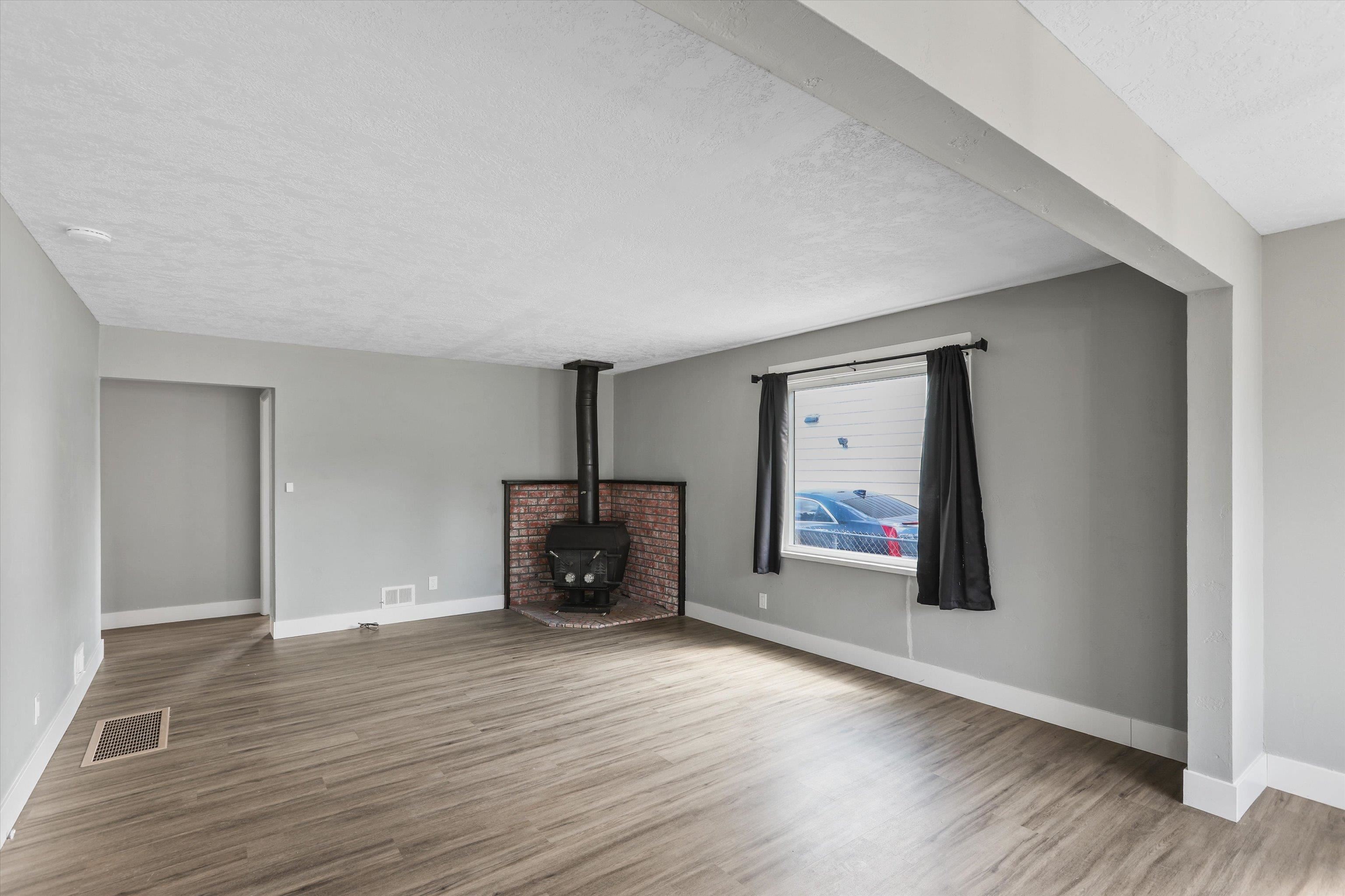 1618 N Smith St - Photo 10