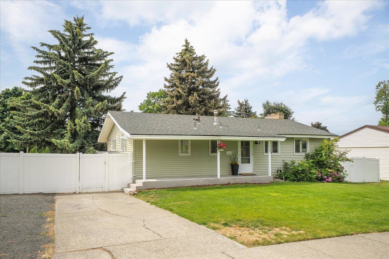2507 W Holyoke Ave - Photo 7