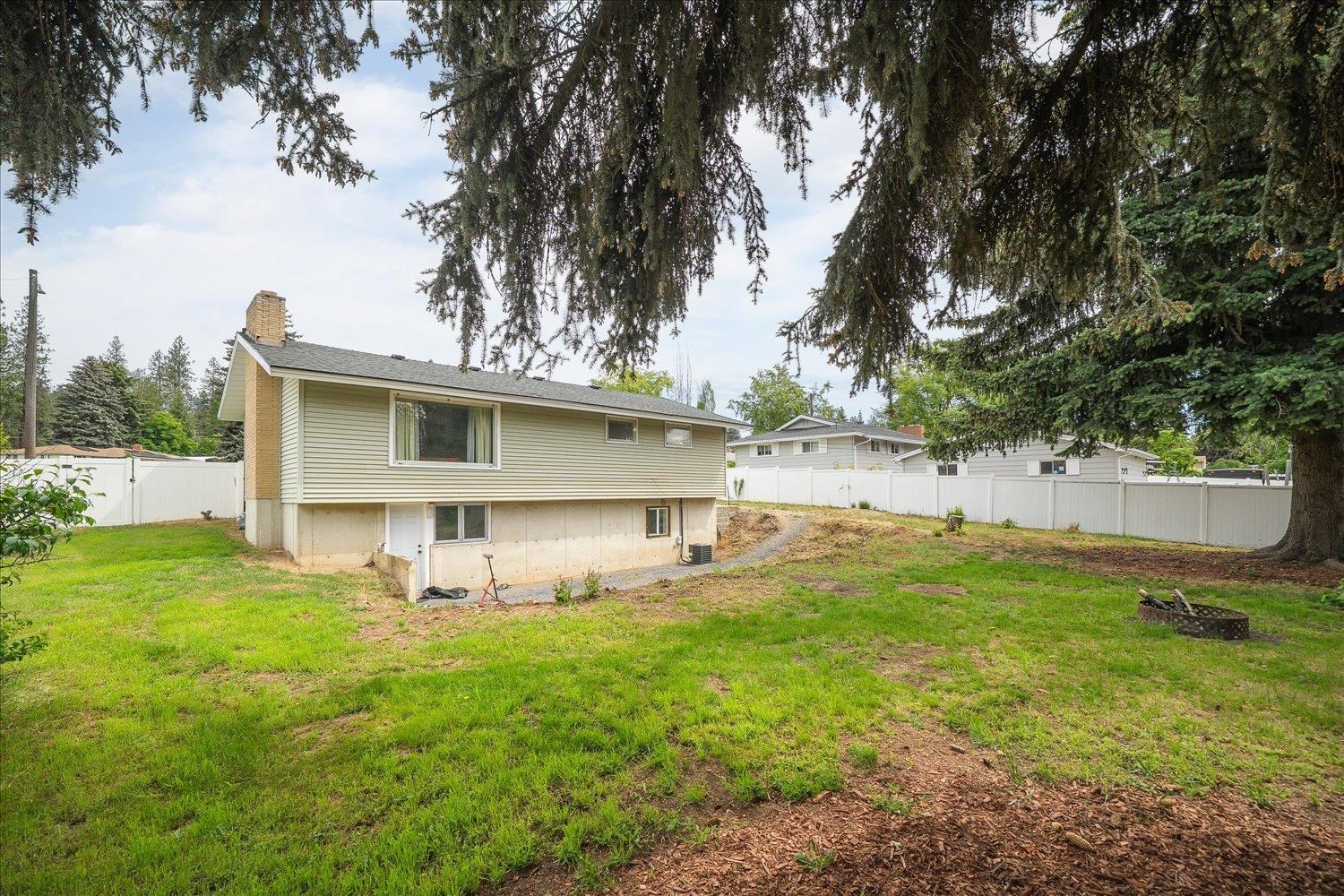2507 W Holyoke Ave - Photo 38