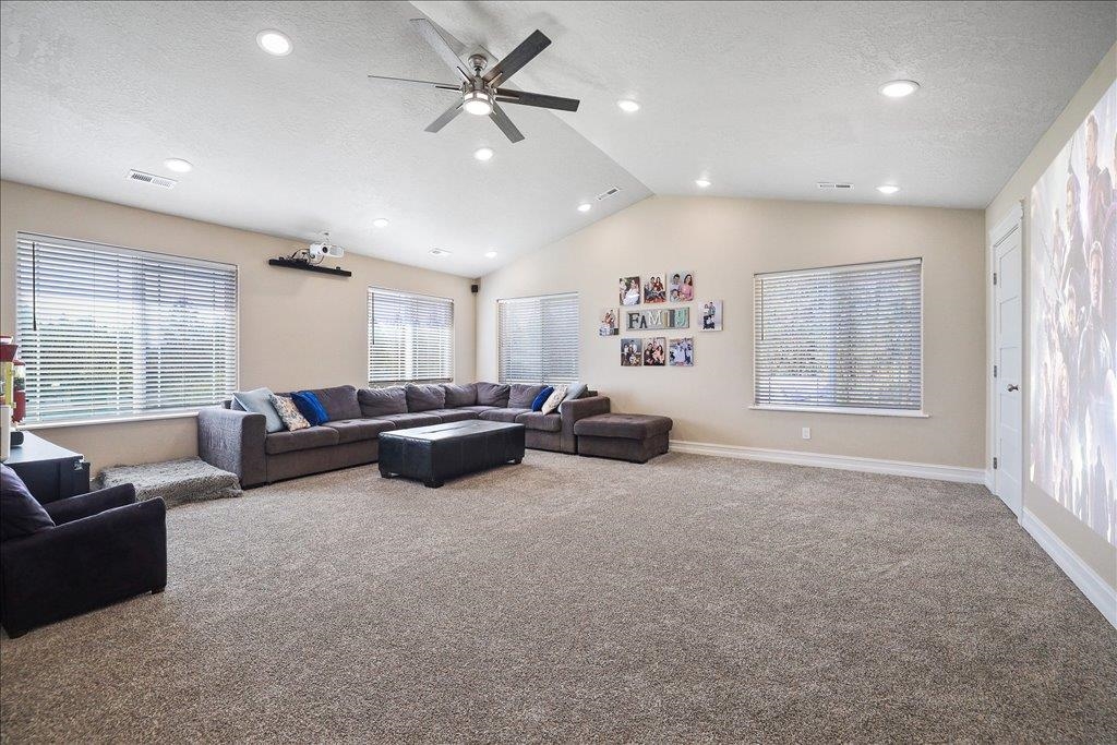 5710 E Greenbluff Rd - Photo 18