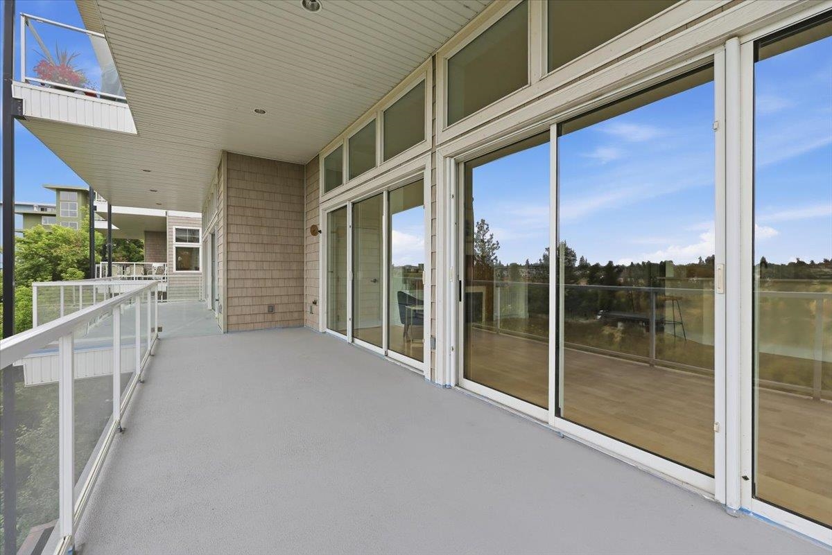 2230 W Riverside Ave - Photo 26