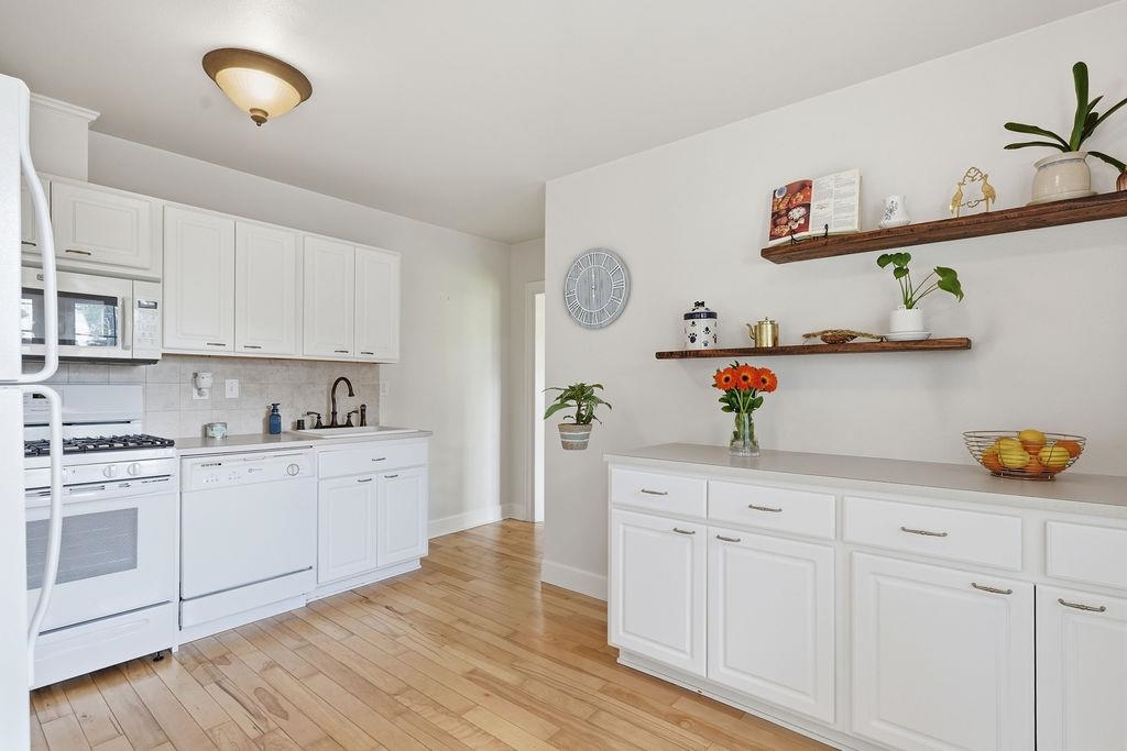 5028 N Adams St - Photo 10