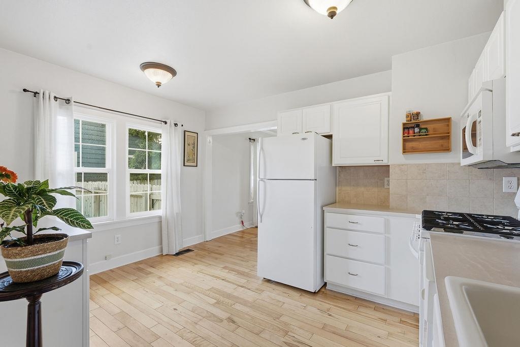5028 N Adams St - Photo 14