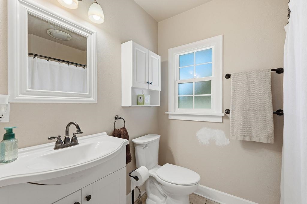 5028 N Adams St - Photo 16