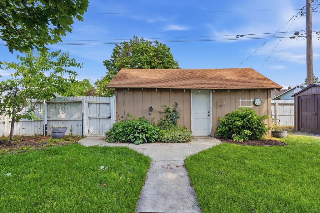 5028 N Adams St - Photo 31