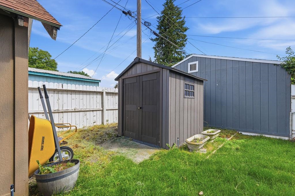 5028 N Adams St - Photo 32