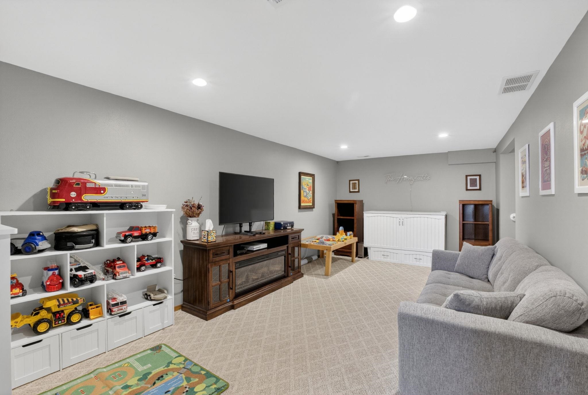 15820 E 23rd Ave - Photo 29