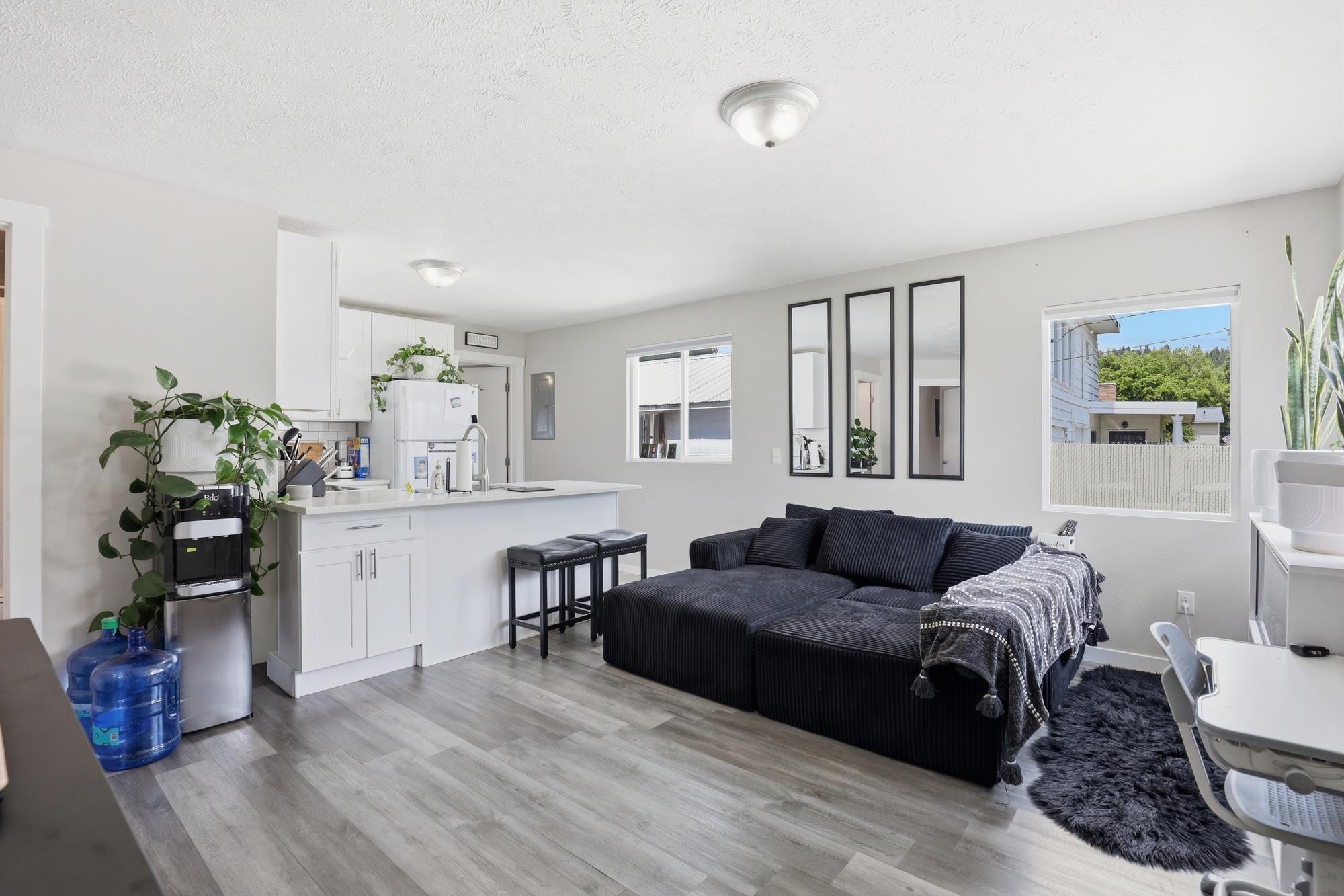 5005 N EVERGREEN Rd - Photo 3