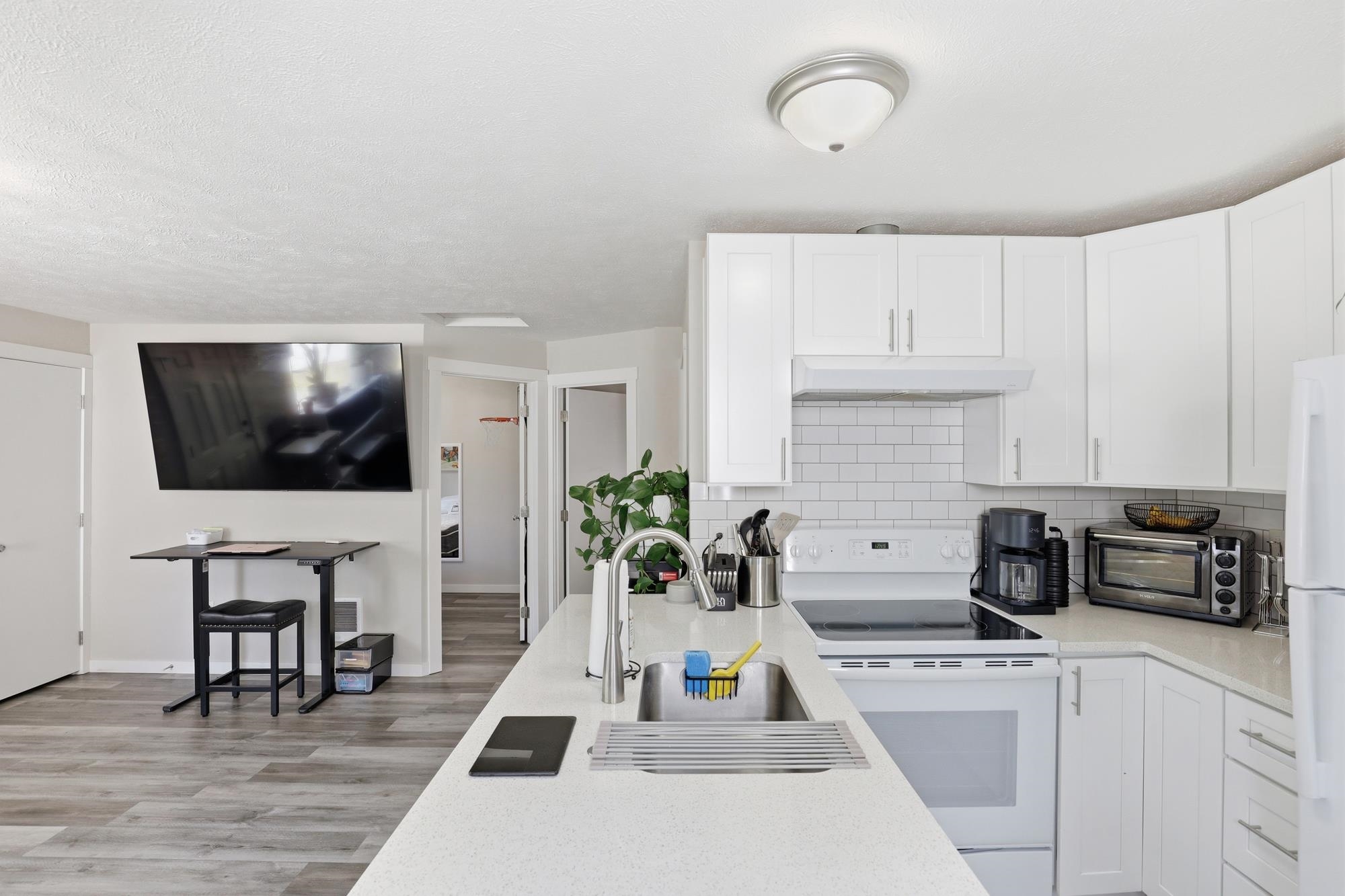 5005 N EVERGREEN Rd - Photo 7