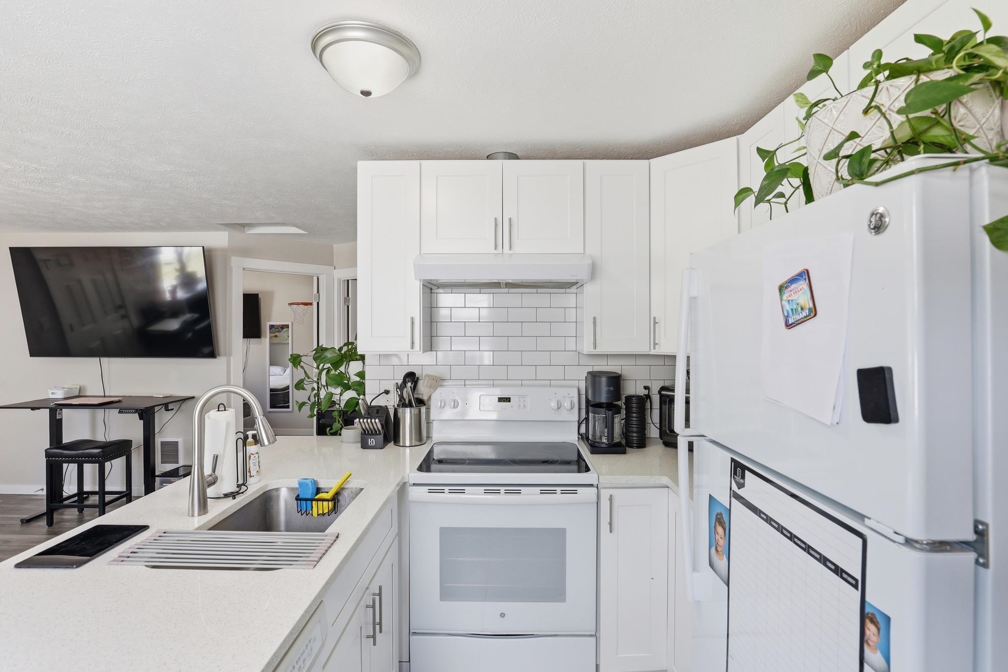 5005 N EVERGREEN Rd - Photo 10