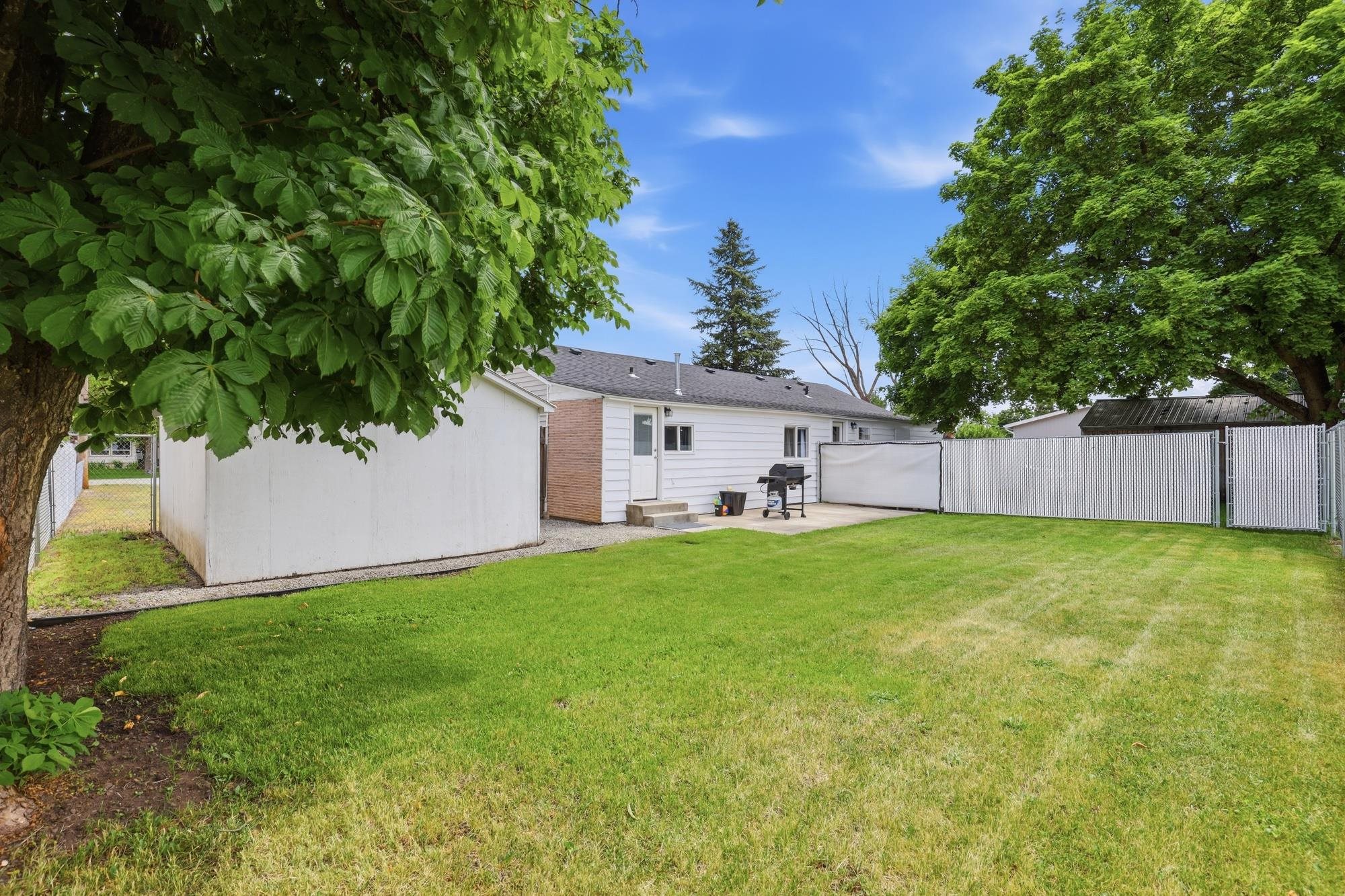 5005 N EVERGREEN Rd - Photo 18