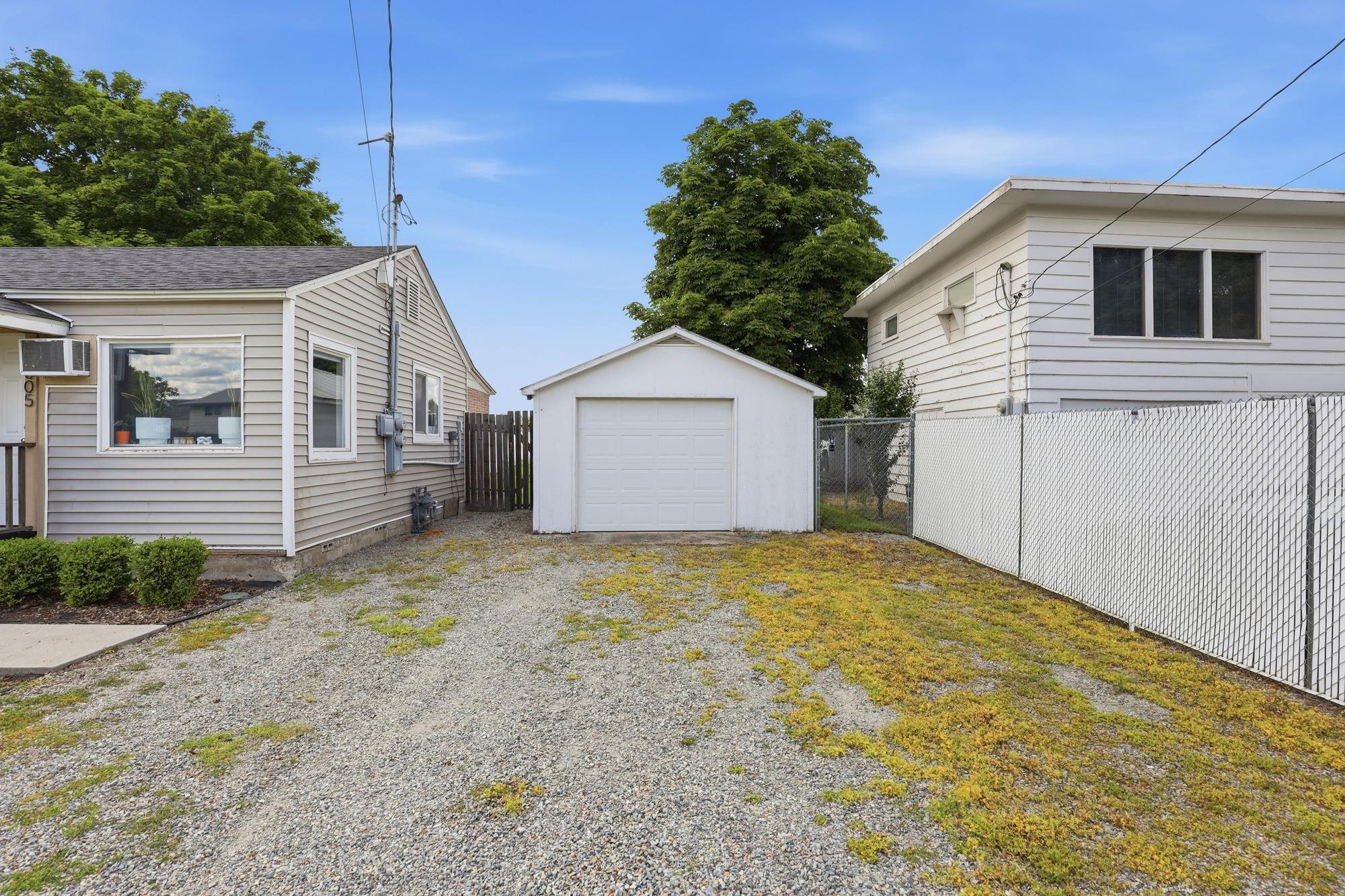 5005 N EVERGREEN Rd - Photo 20