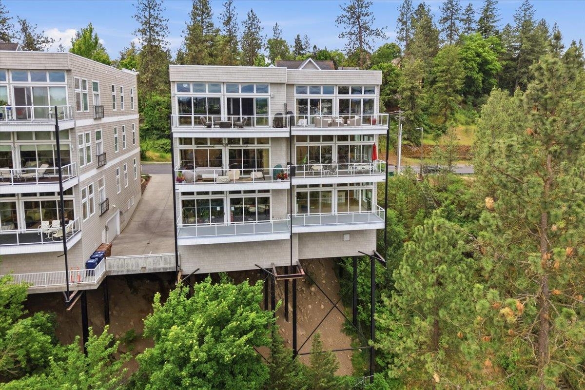 2230 W Riverside Ave - Photo 36