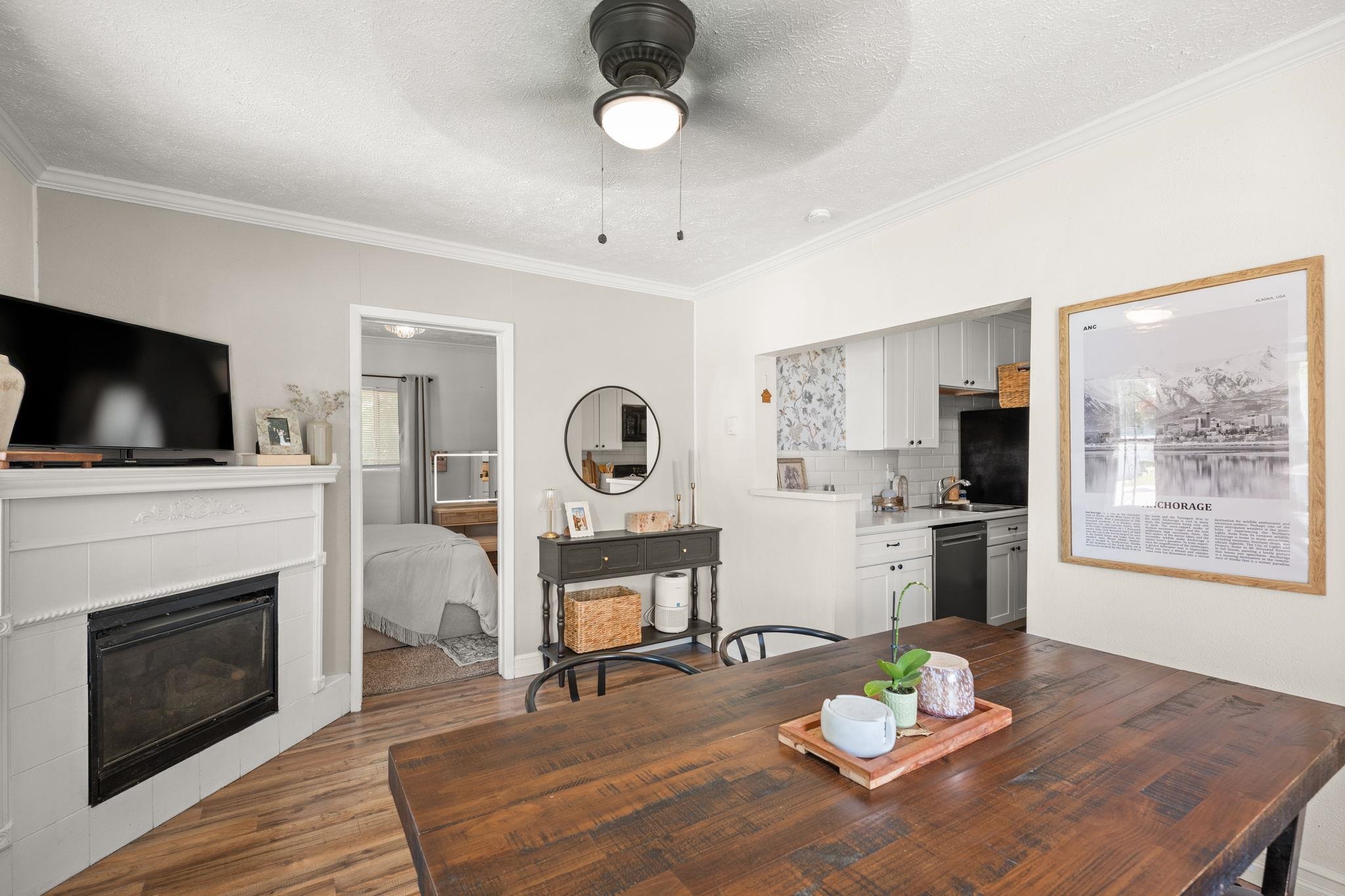 3811 E 25th Ave - Photo 5