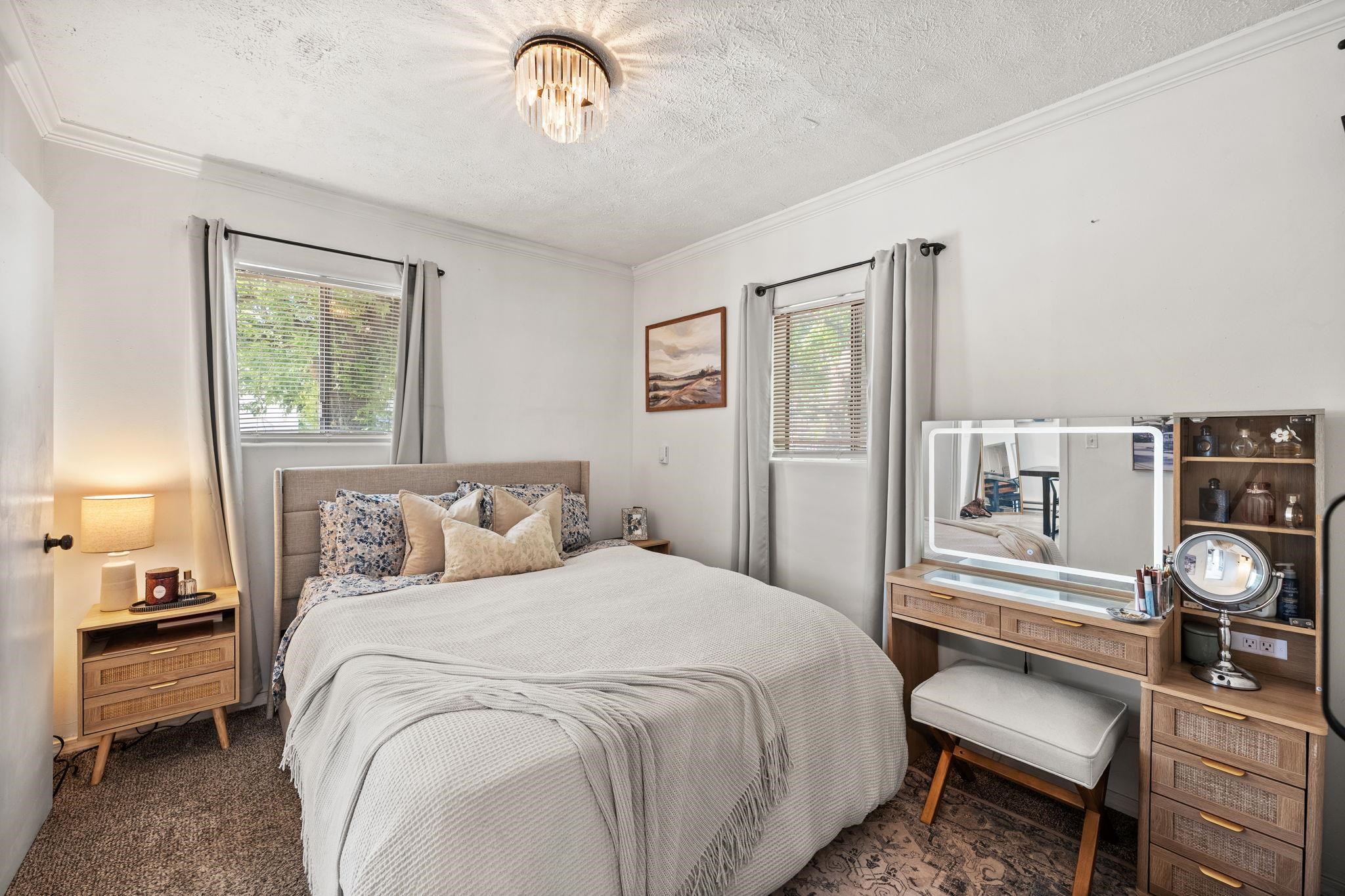 3811 E 25th Ave - Photo 7