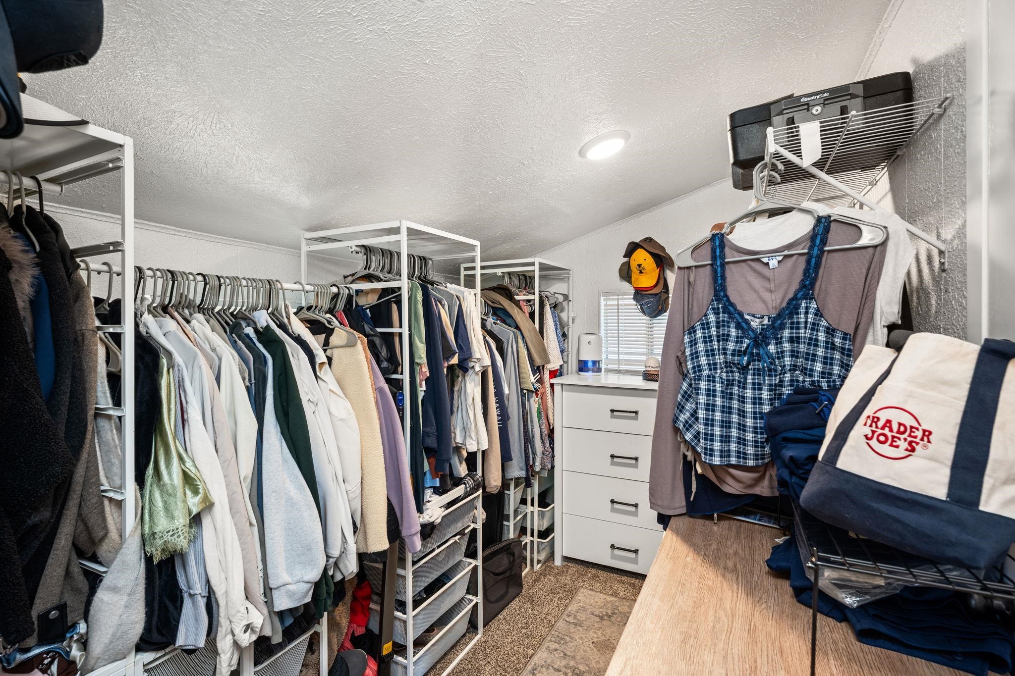 3811 E 25th Ave - Photo 10