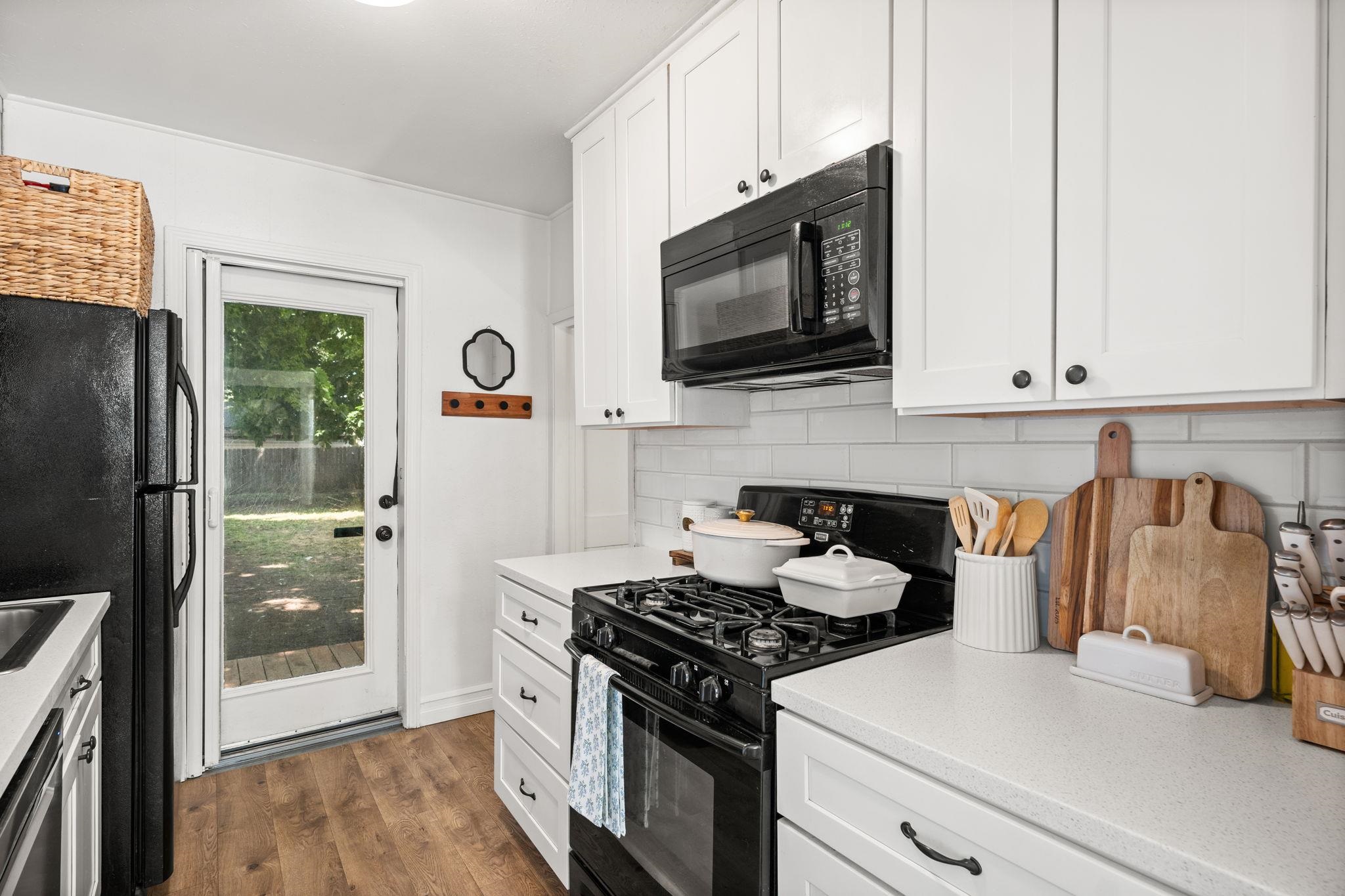 3811 E 25th Ave - Photo 11