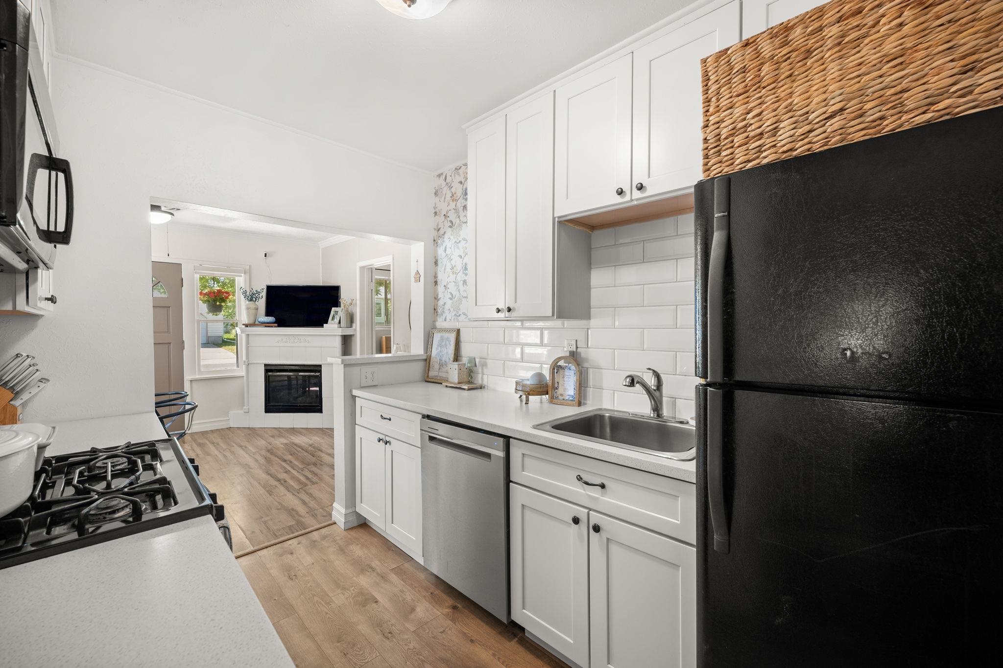 3811 E 25th Ave - Photo 13